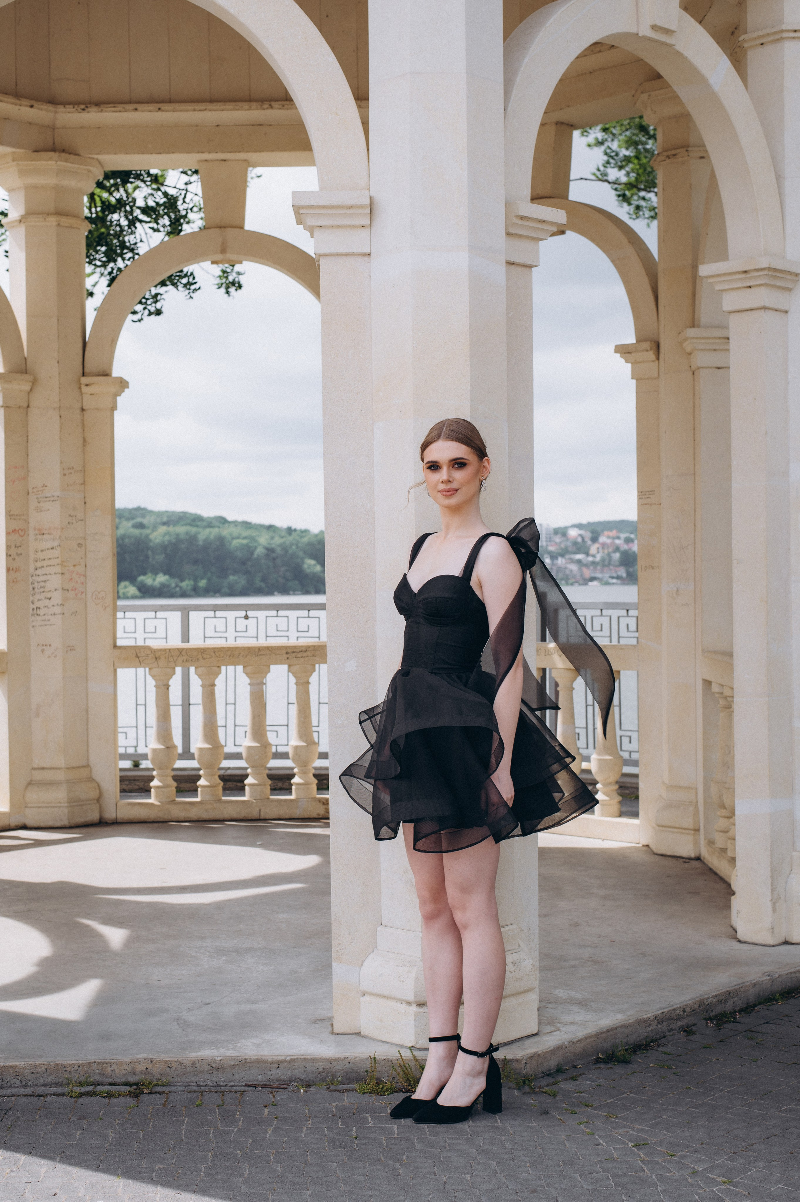 Випускники 2025, фотосесія випускного Тернопіль, фотосесія випускників Тернопіль, зйомка випускного, фотосесія випускного. Сімейний, дитячий та індивідуальний фотограф в м. Тернопіль, м. Львів