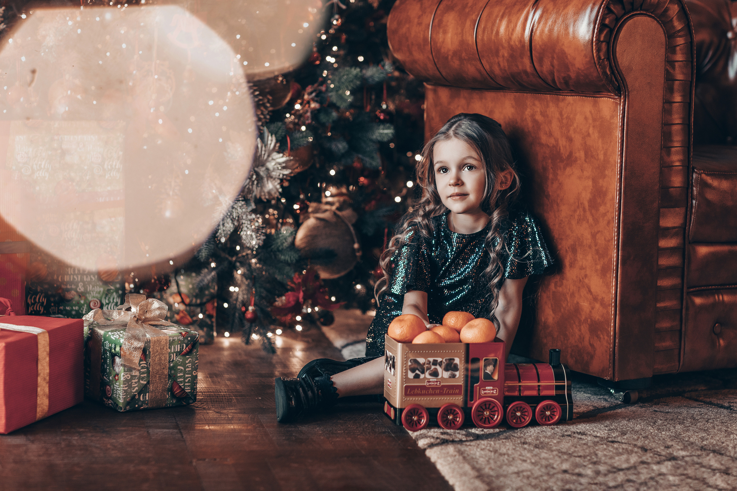 Новогодняя сьемка для Юлии, Георгия и их деток-Маши и Миши. Ваш семейный фотограф в Харькове Ольга Маринцева