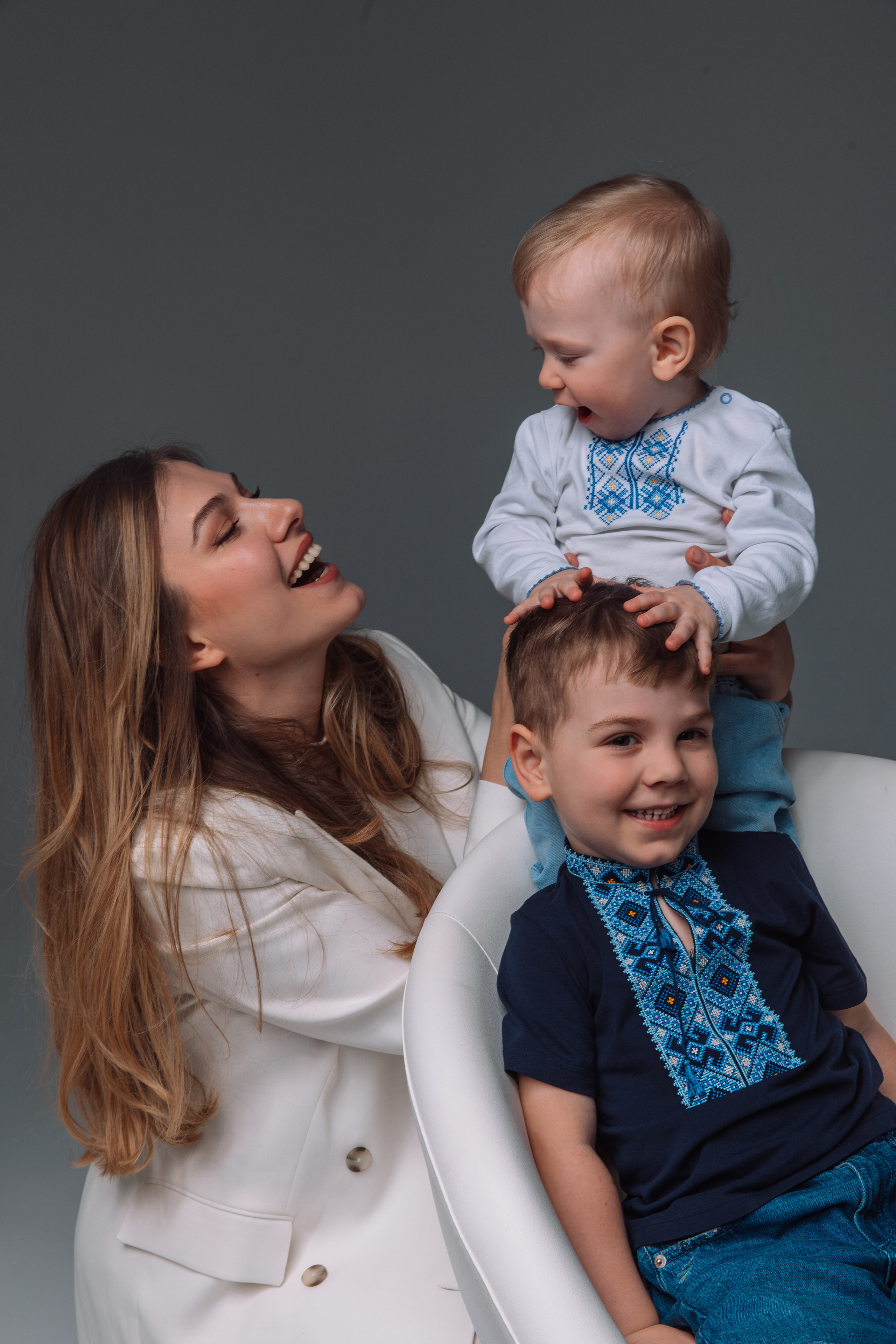 Леночка и дети. Ваш семейный фотограф в Харькове Ольга Маринцева