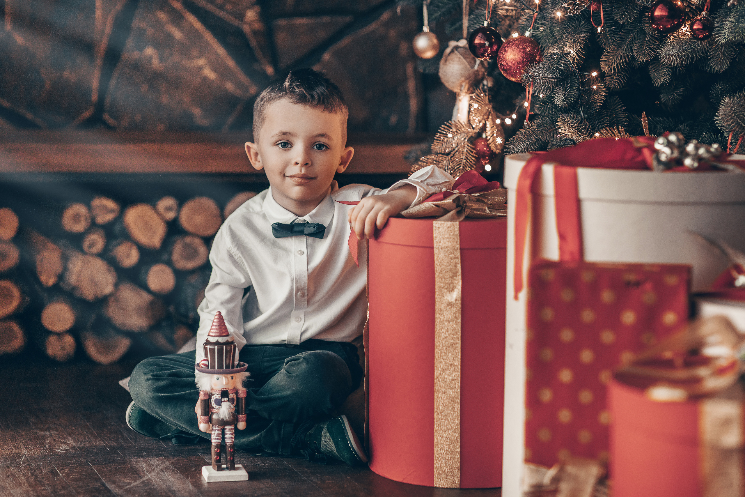 Новогодняя сьемка для Юлии, Георгия и их деток-Маши и Миши. Ваш семейный фотограф в Харькове Ольга Маринцева