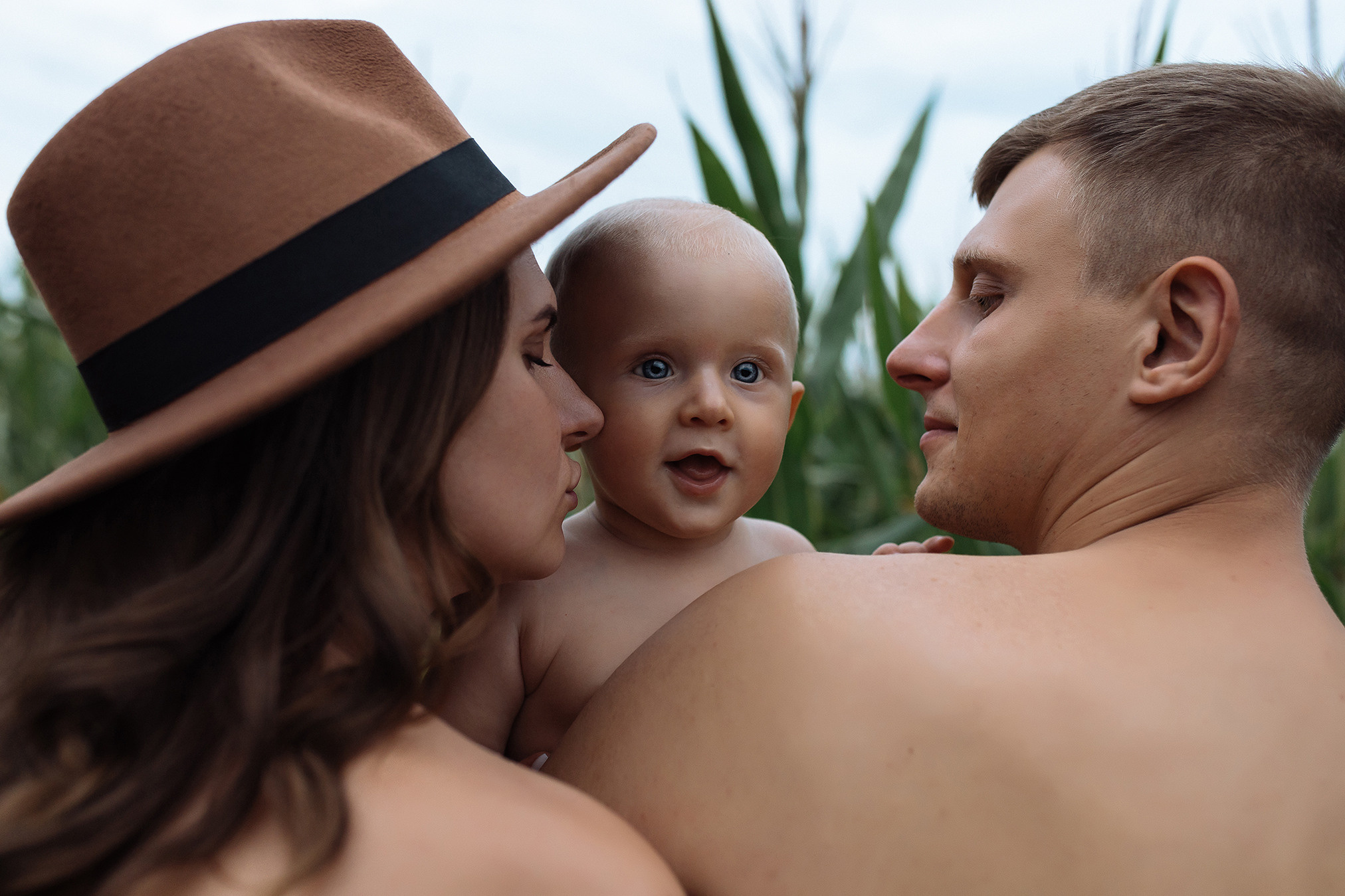 Людмила и Дмитрий с малышом Марком. Ваш семейный фотограф в Харькове Ольга Маринцева