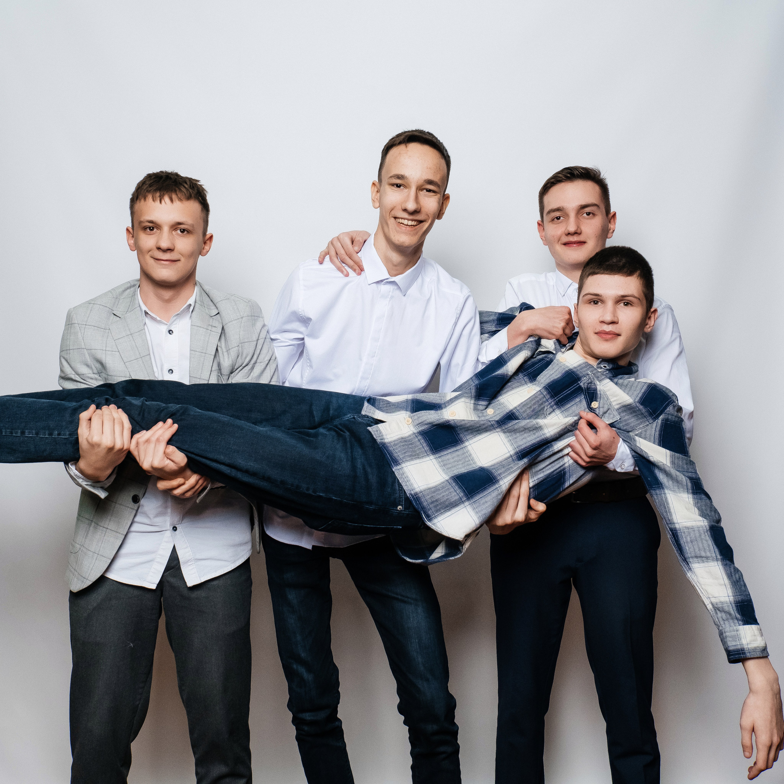 ПОРТФОЛІО. Випускні альбоми SCHOOL PHOTO BOOK