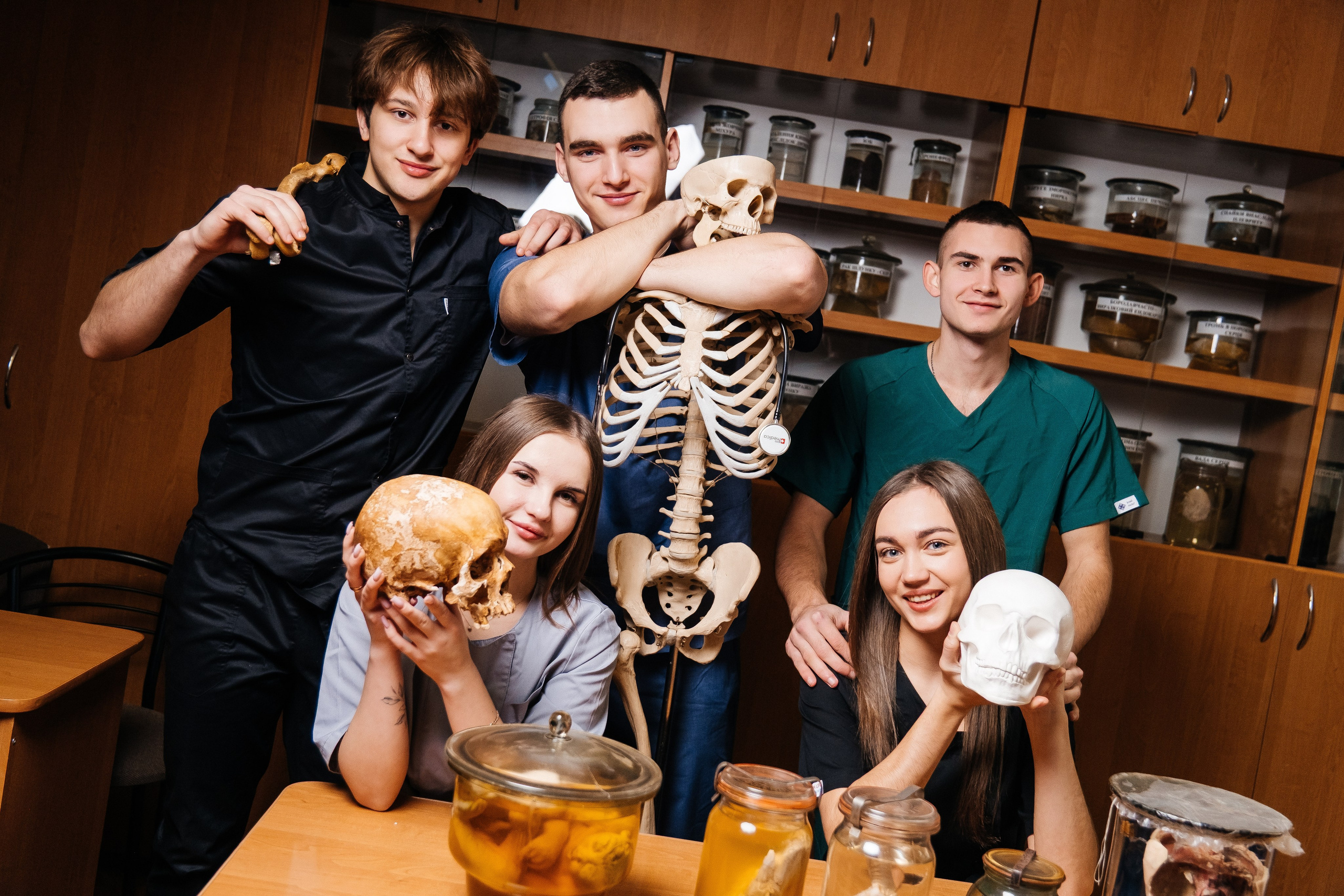 Випускні альбоми Вінниця та область | SCHOOL PHOTO BOOK