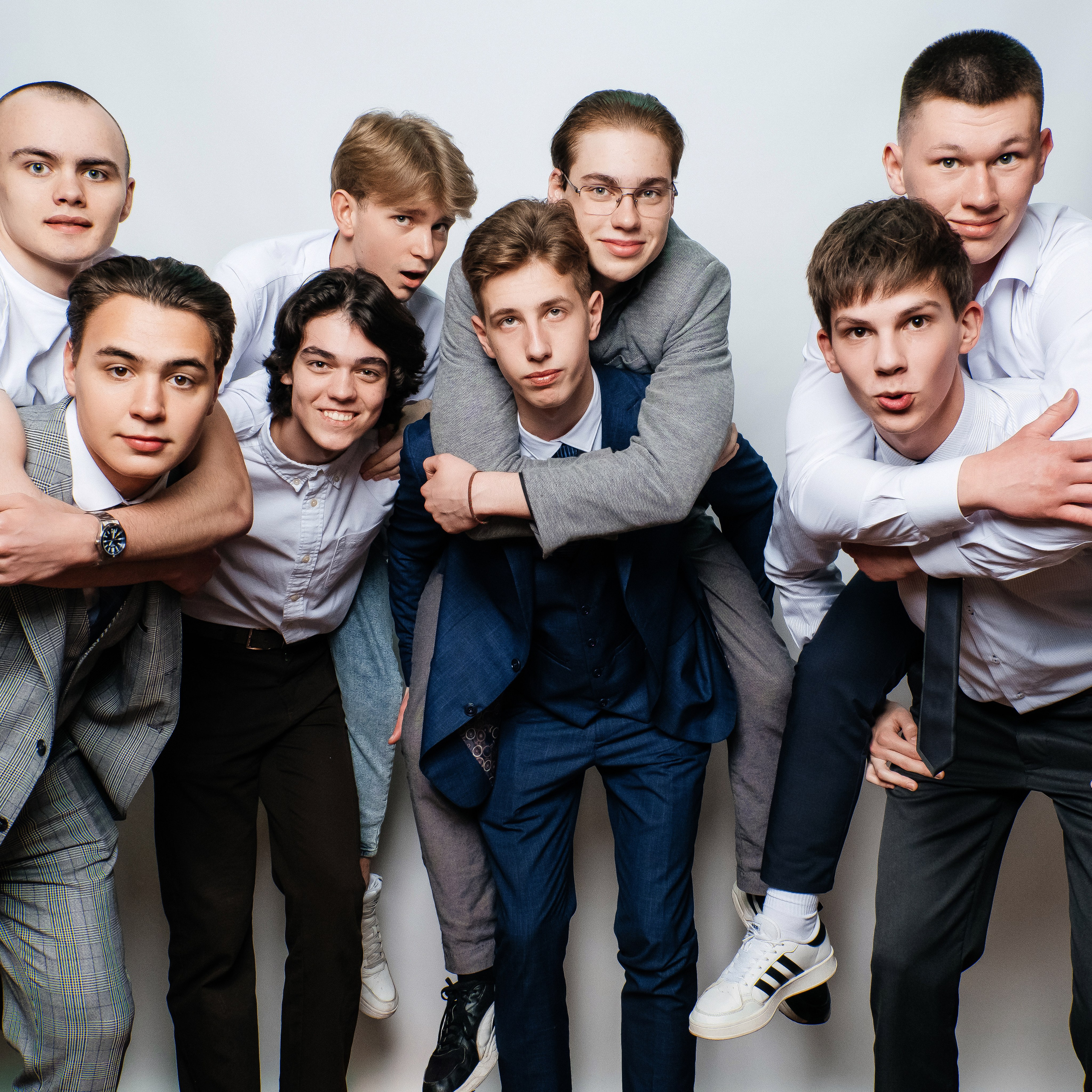 ПОРТФОЛІО. Випускні альбоми SCHOOL PHOTO BOOK