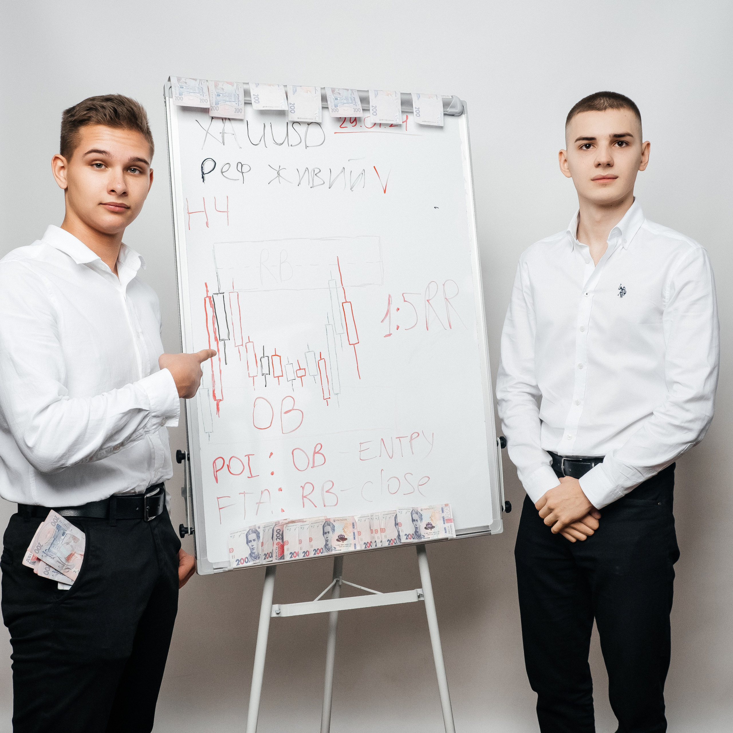 ПОРТФОЛІО. Випускні альбоми SCHOOL PHOTO BOOK