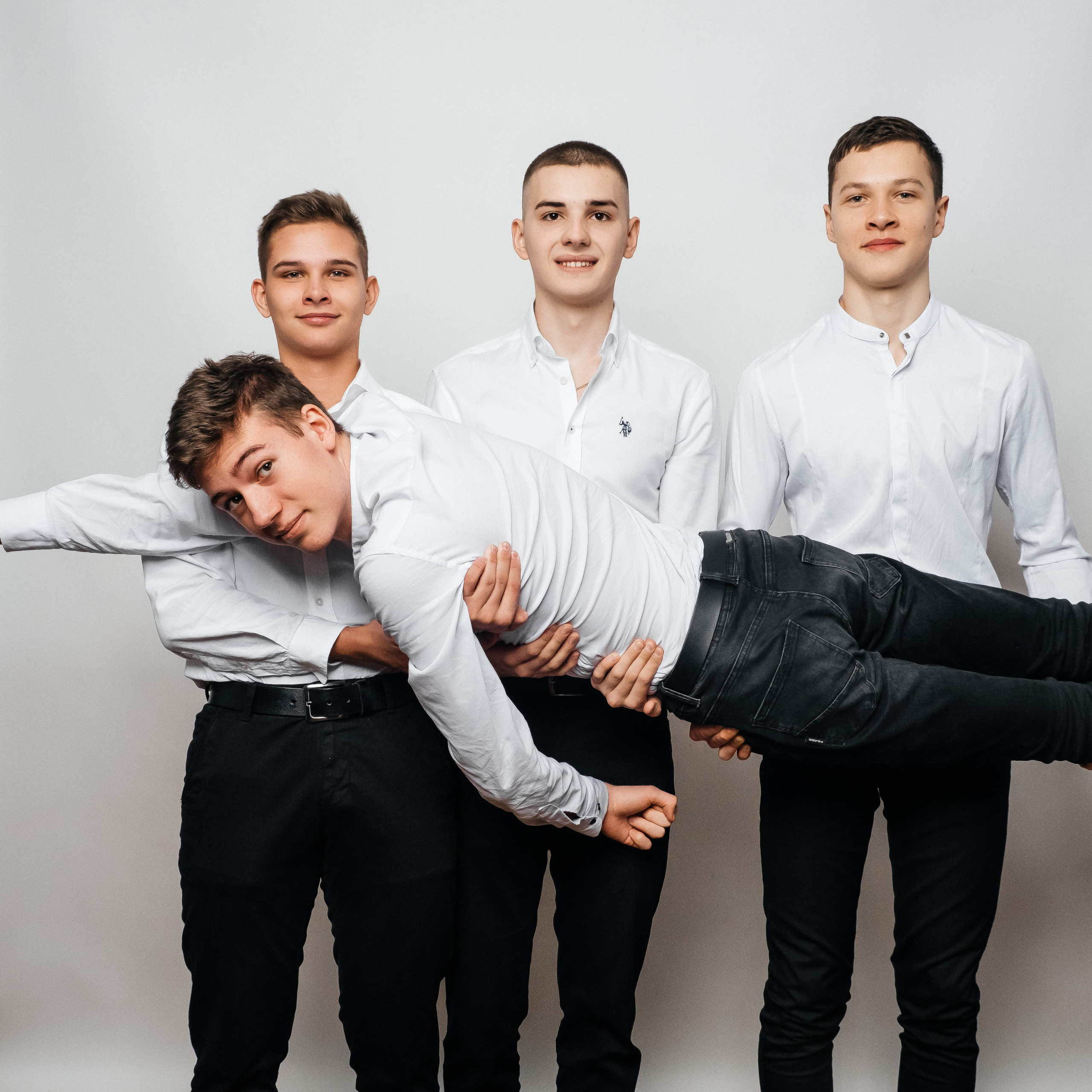 ПОРТФОЛІО. Випускні альбоми SCHOOL PHOTO BOOK