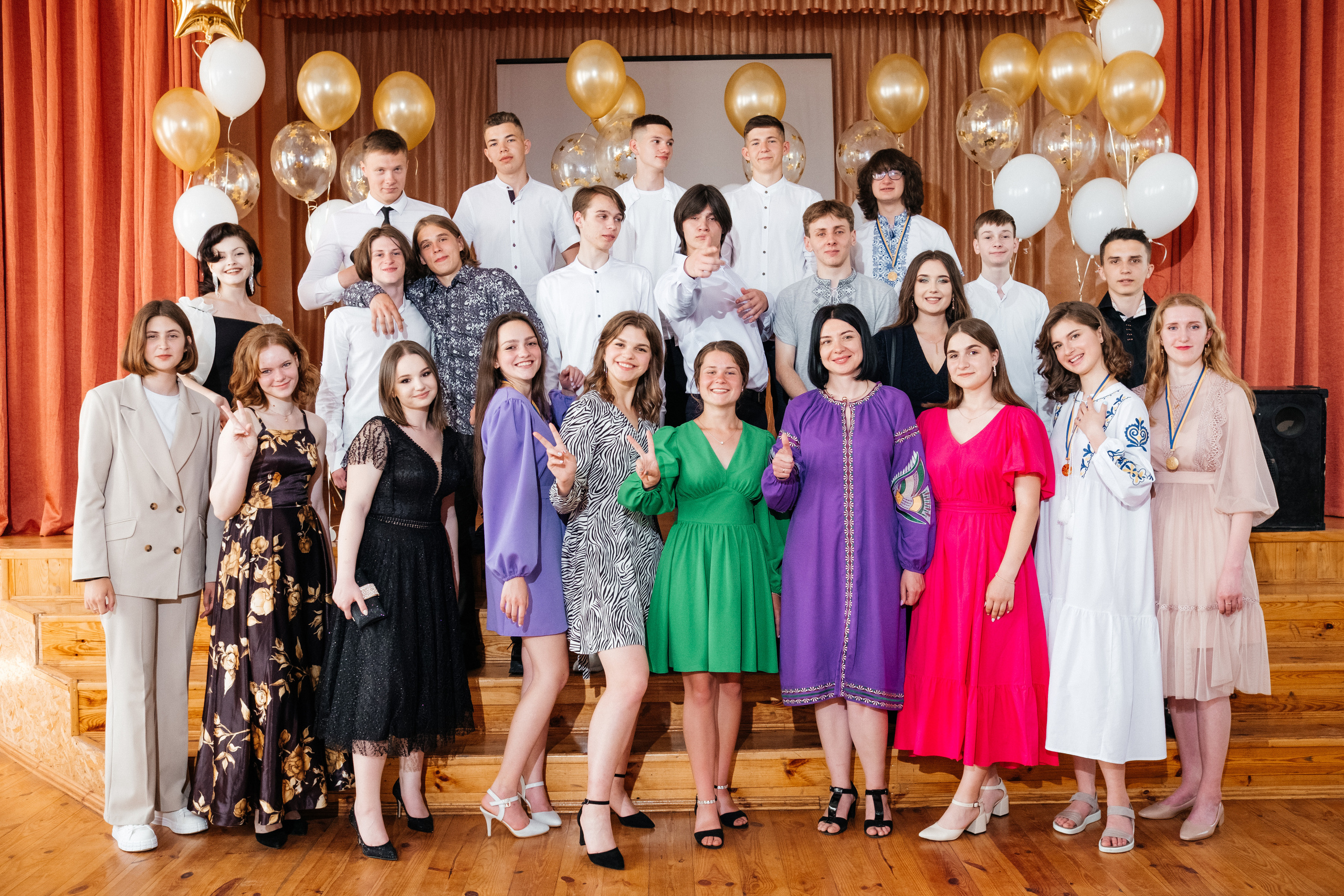 ПОРТФОЛІО. Випускні альбоми SCHOOL PHOTO BOOK