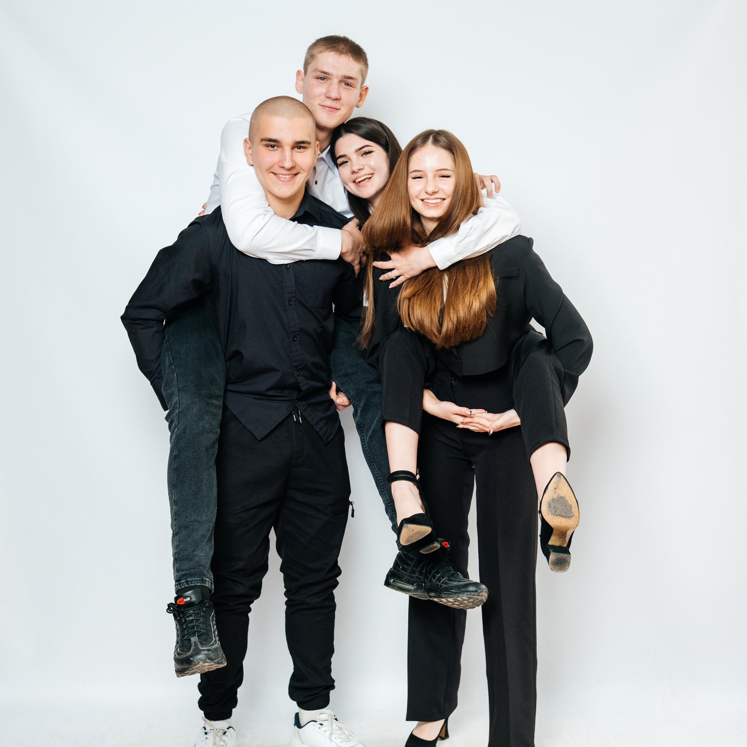 ПОРТФОЛІО. Випускні альбоми SCHOOL PHOTO BOOK