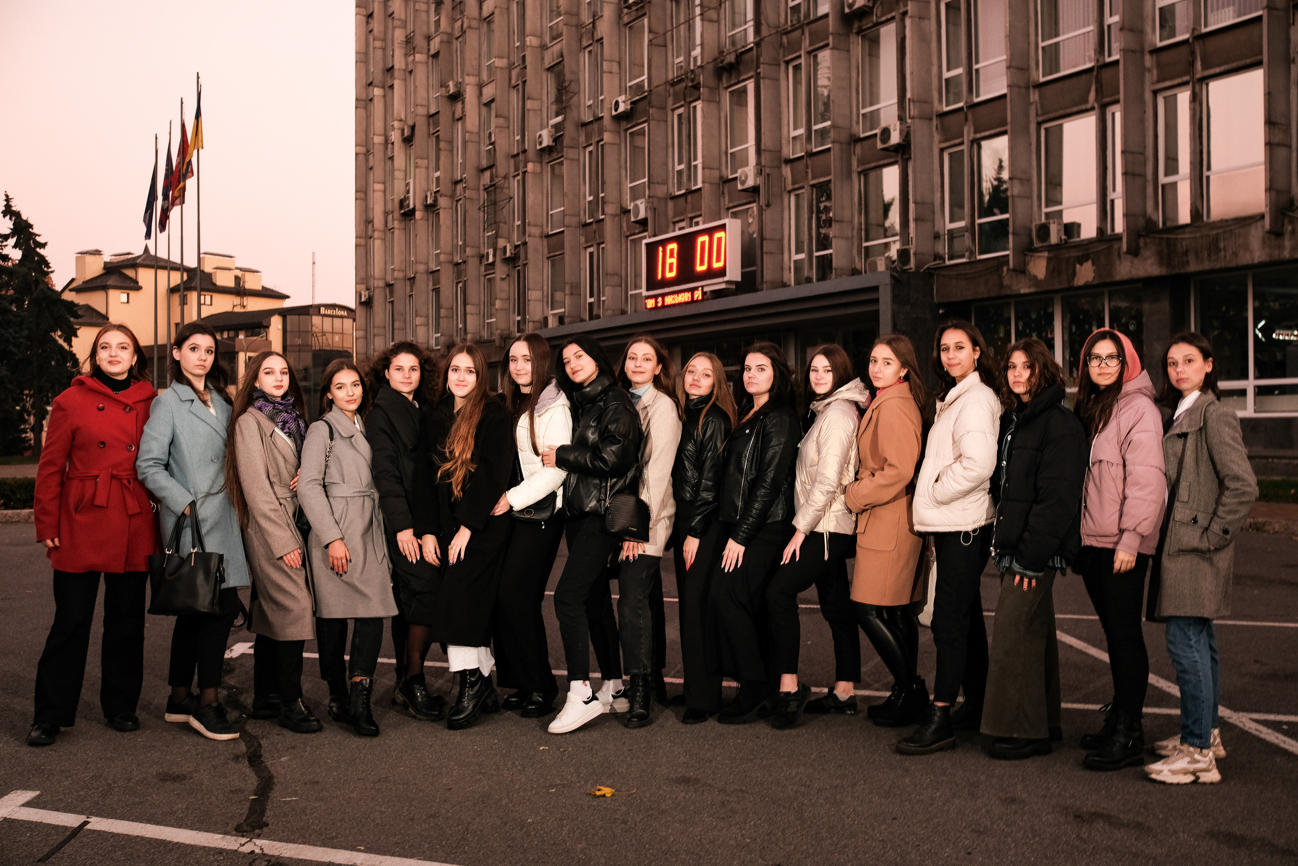 ПОРТФОЛІО. Випускні альбоми SCHOOL PHOTO BOOK