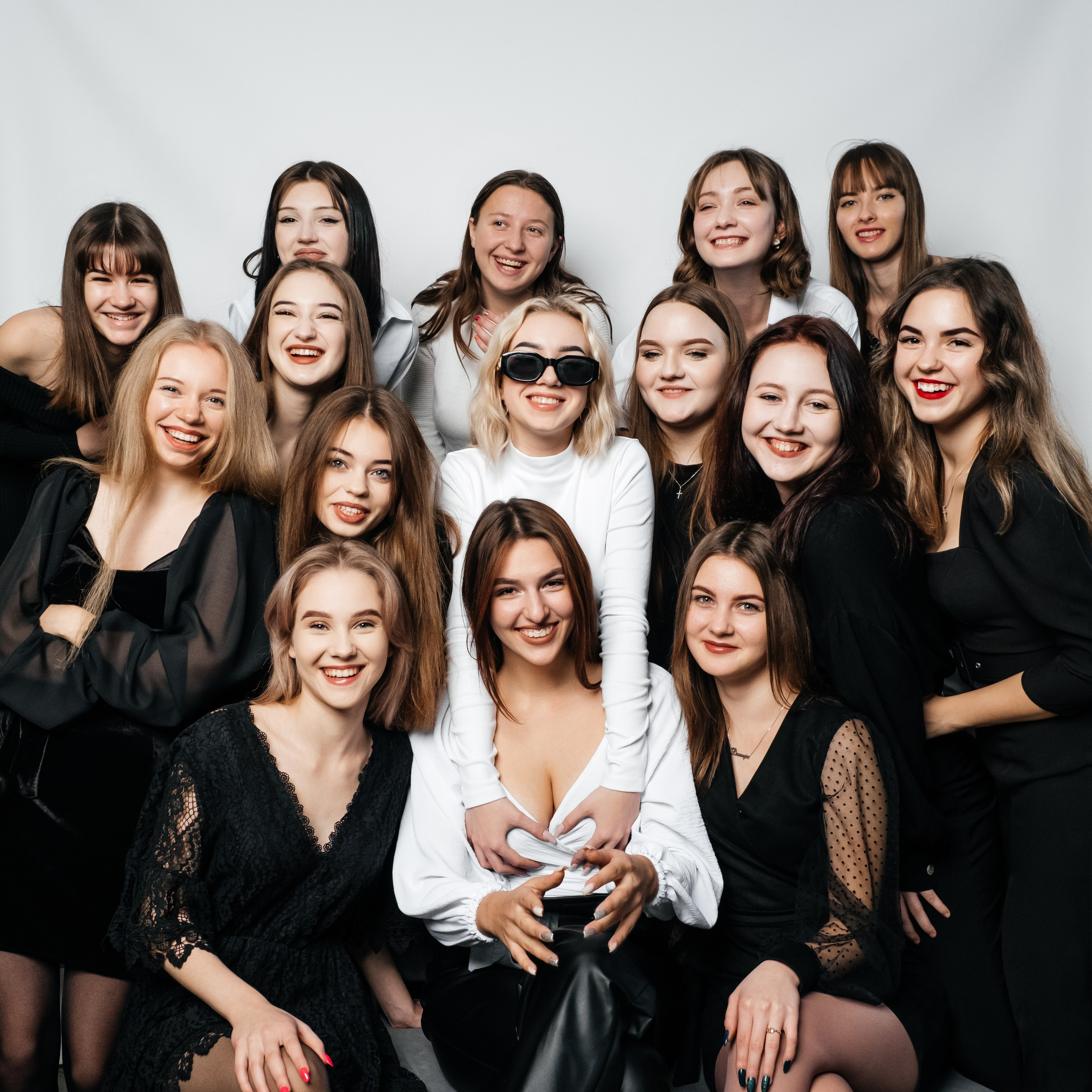 ПОРТФОЛІО. Випускні альбоми SCHOOL PHOTO BOOK