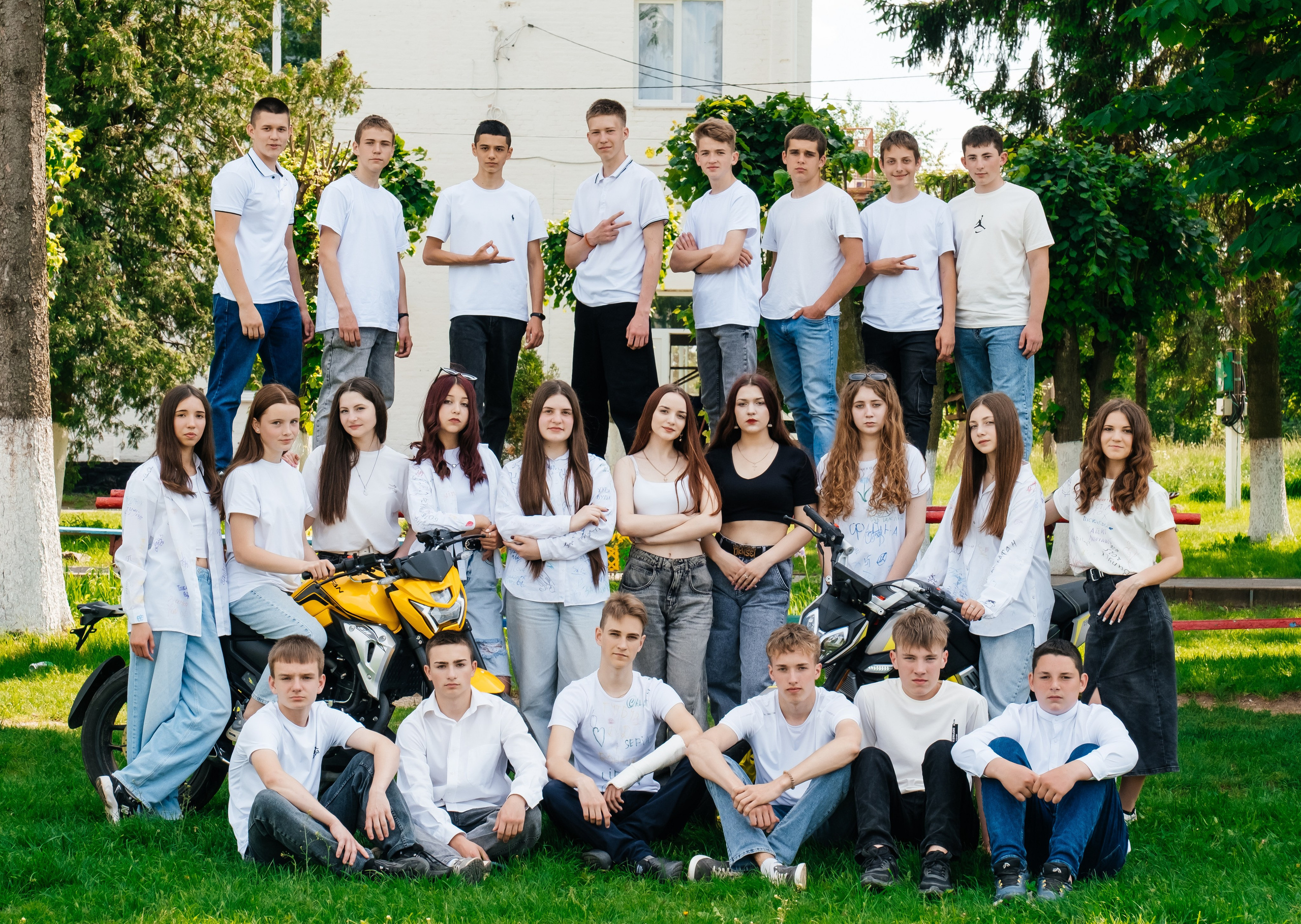 ПОРТФОЛІО. Випускні альбоми SCHOOL PHOTO BOOK