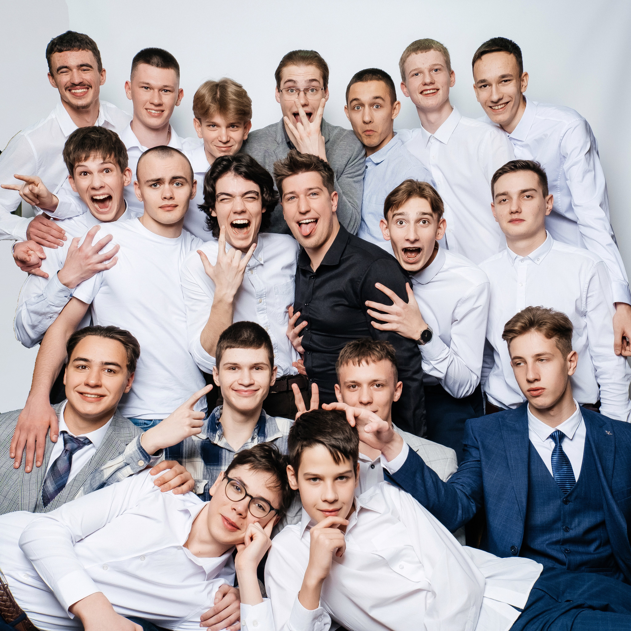 ПОРТФОЛІО. Випускні альбоми SCHOOL PHOTO BOOK