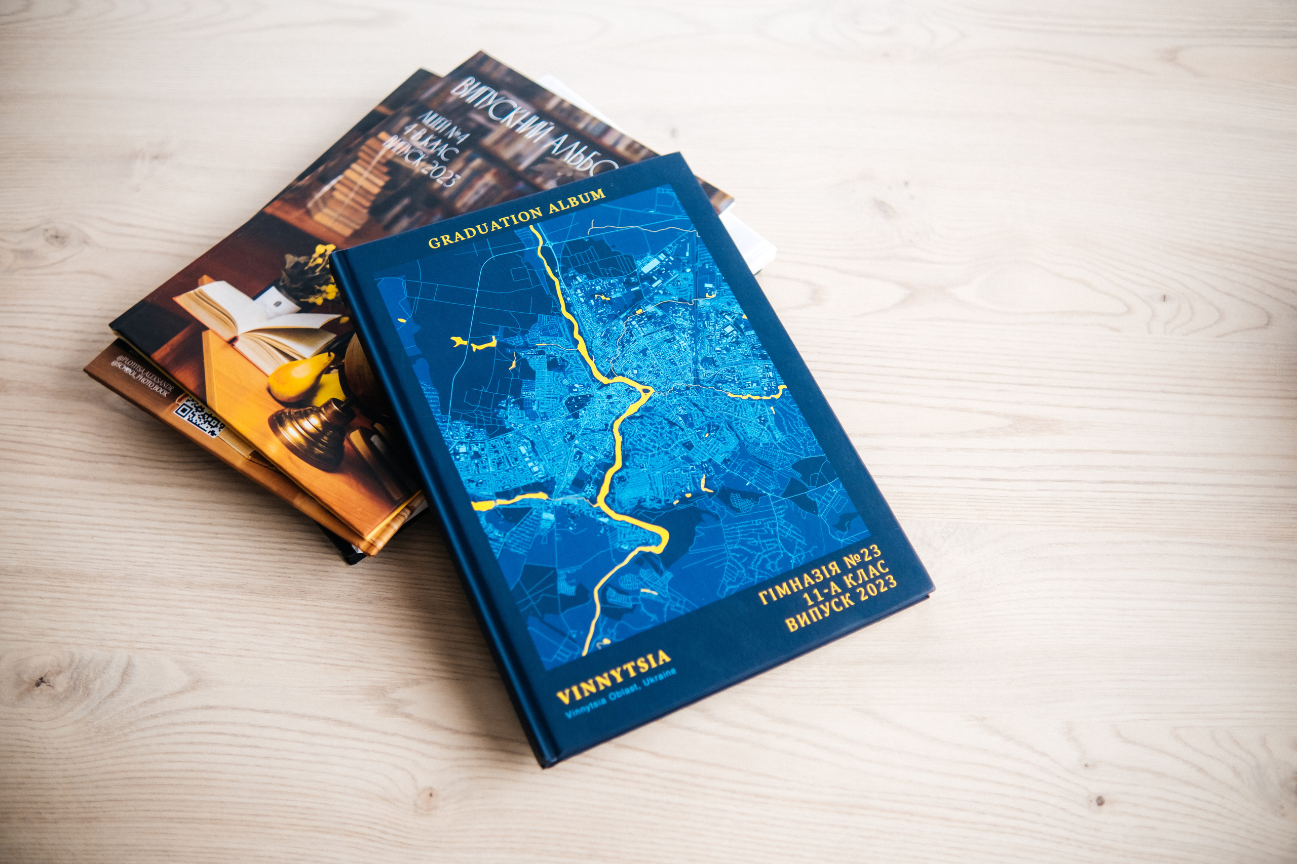 Альбом Преміум. Випускні альбоми SCHOOL PHOTO BOOK