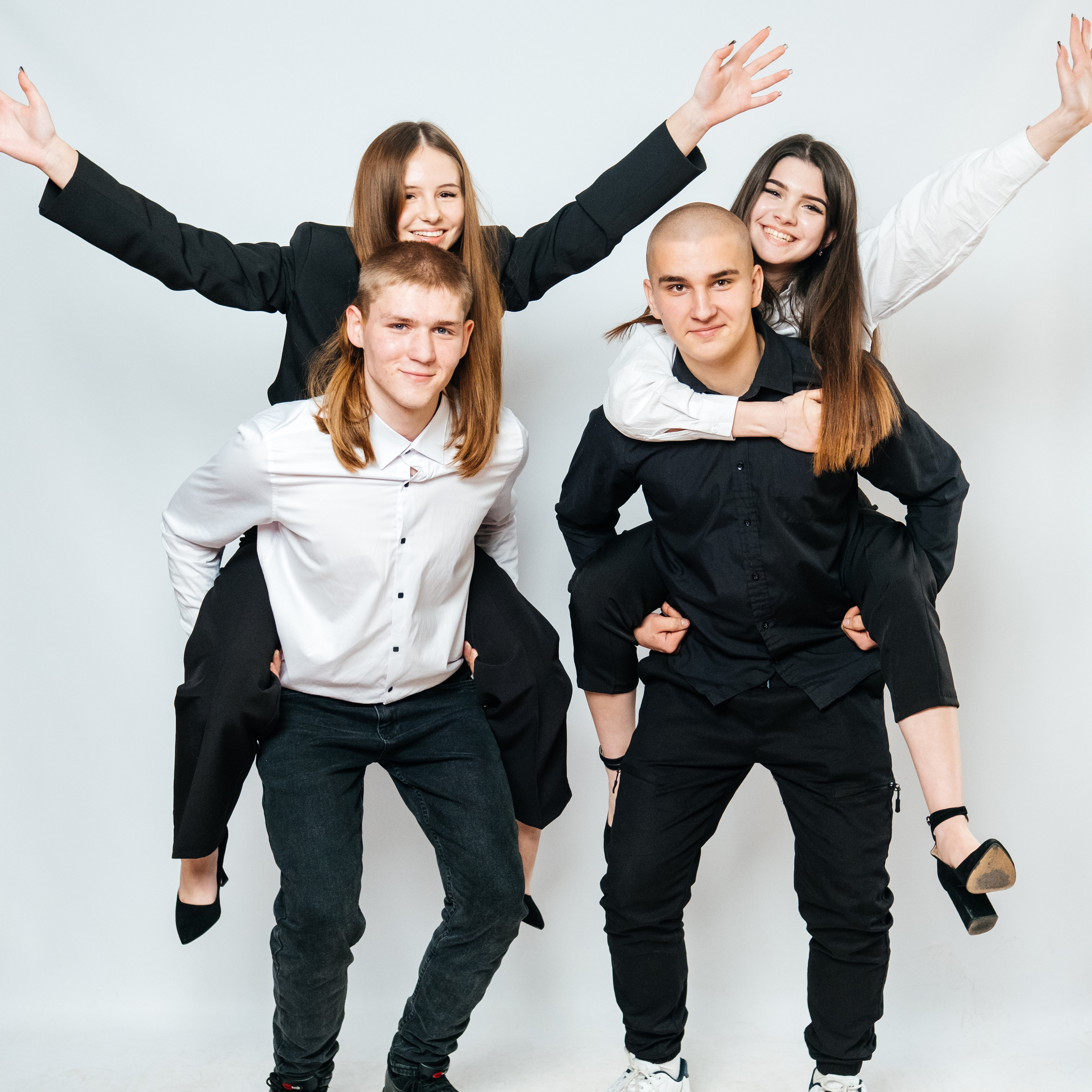 ПОРТФОЛІО. Випускні альбоми SCHOOL PHOTO BOOK