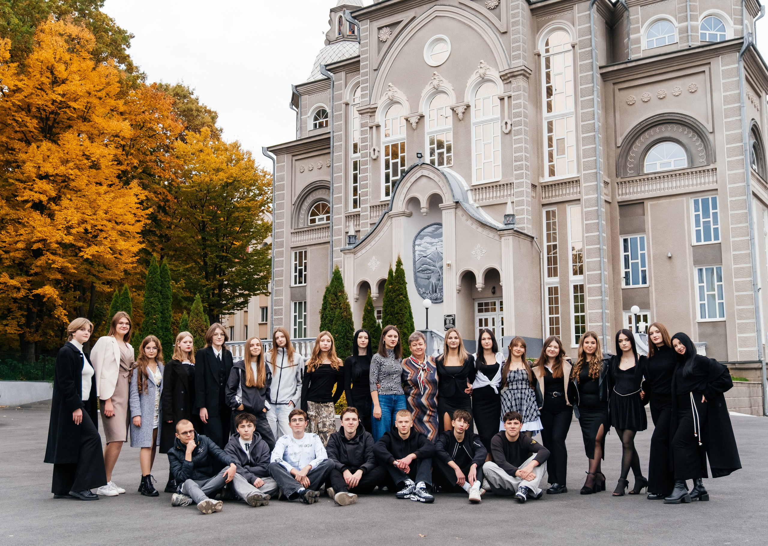 Альбом PLUS. Випускні альбоми Вінниця та область | SCHOOL PHOTO BOOK