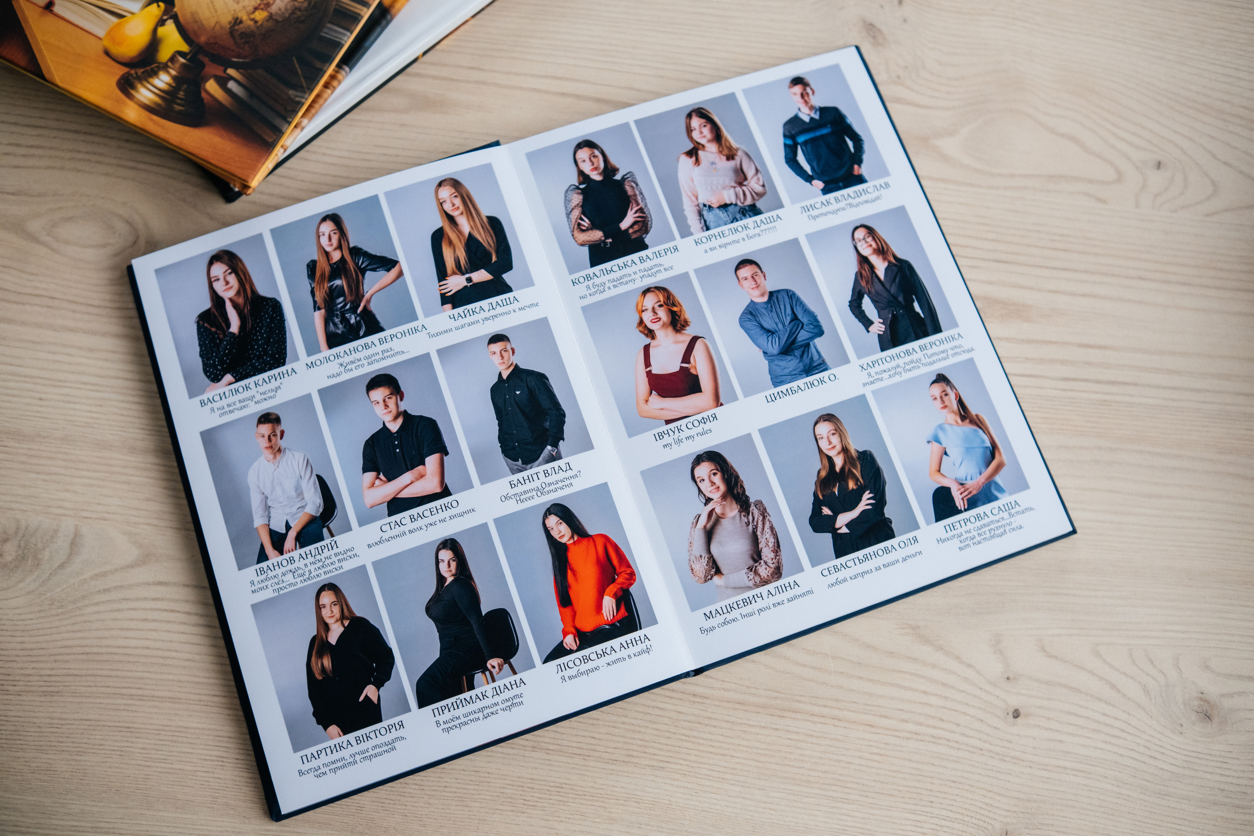 Альбом Преміум. Випускні альбоми SCHOOL PHOTO BOOK