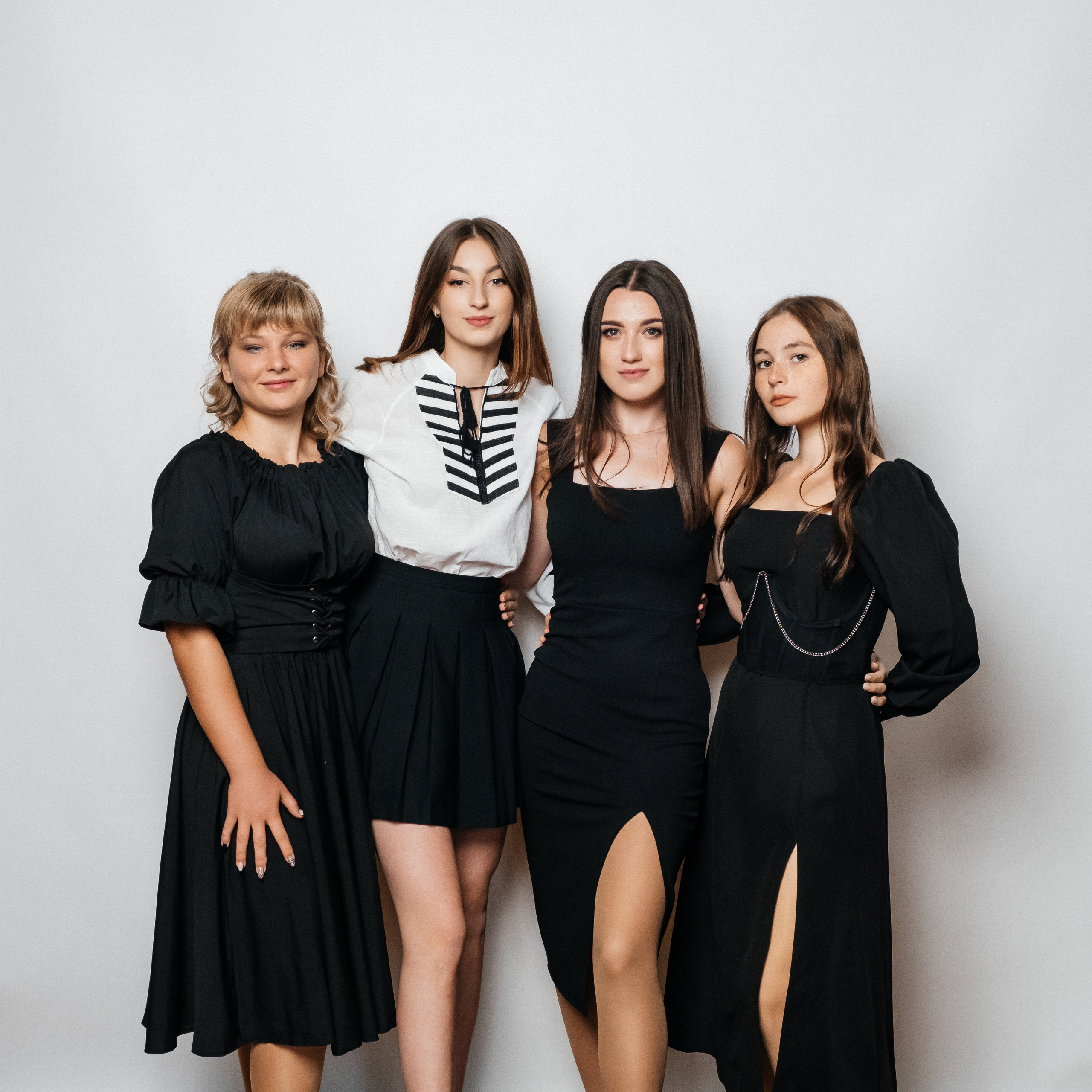 ПОРТФОЛІО. Випускні альбоми SCHOOL PHOTO BOOK