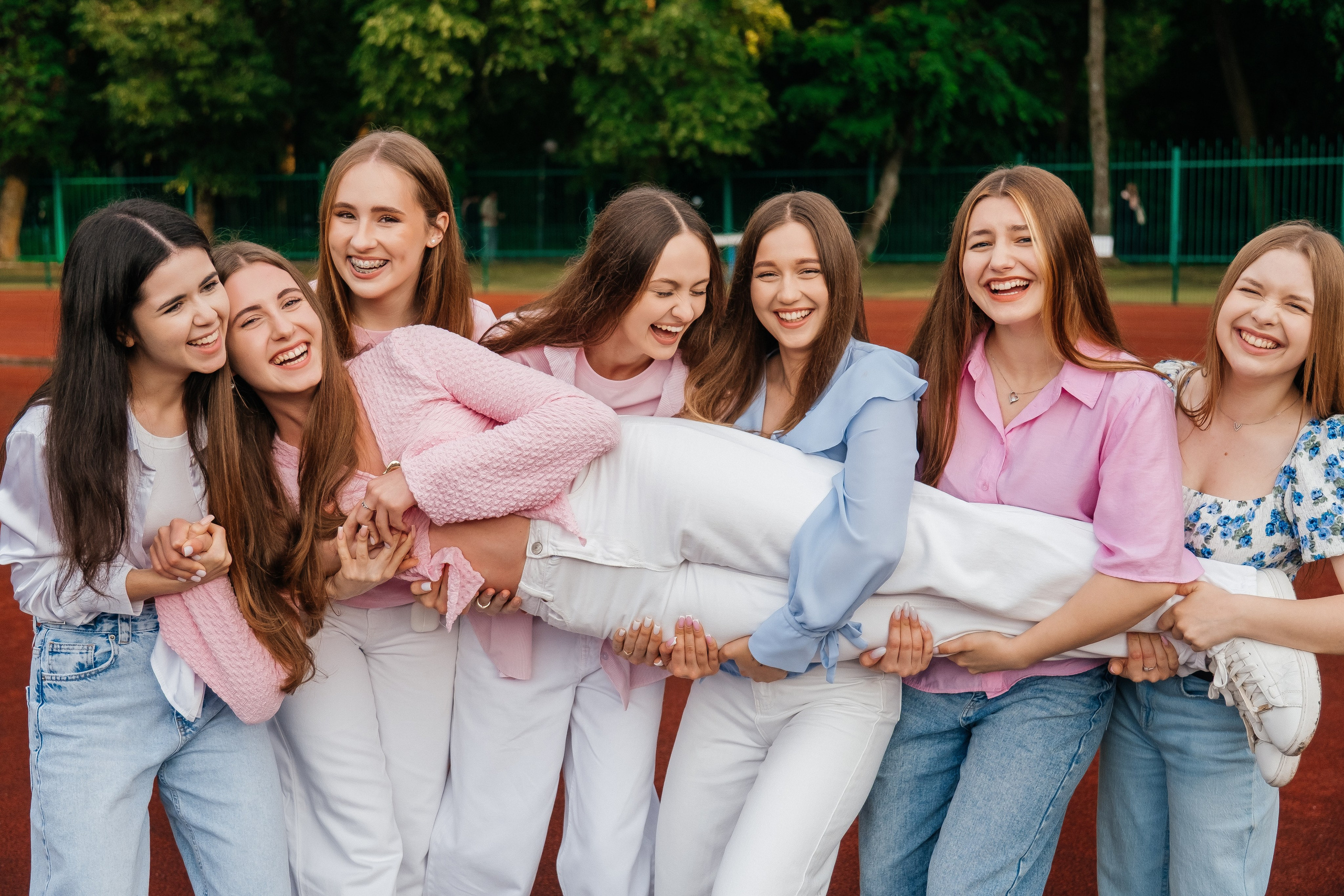 Випускні альбоми Вінниця та область | SCHOOL PHOTO BOOK