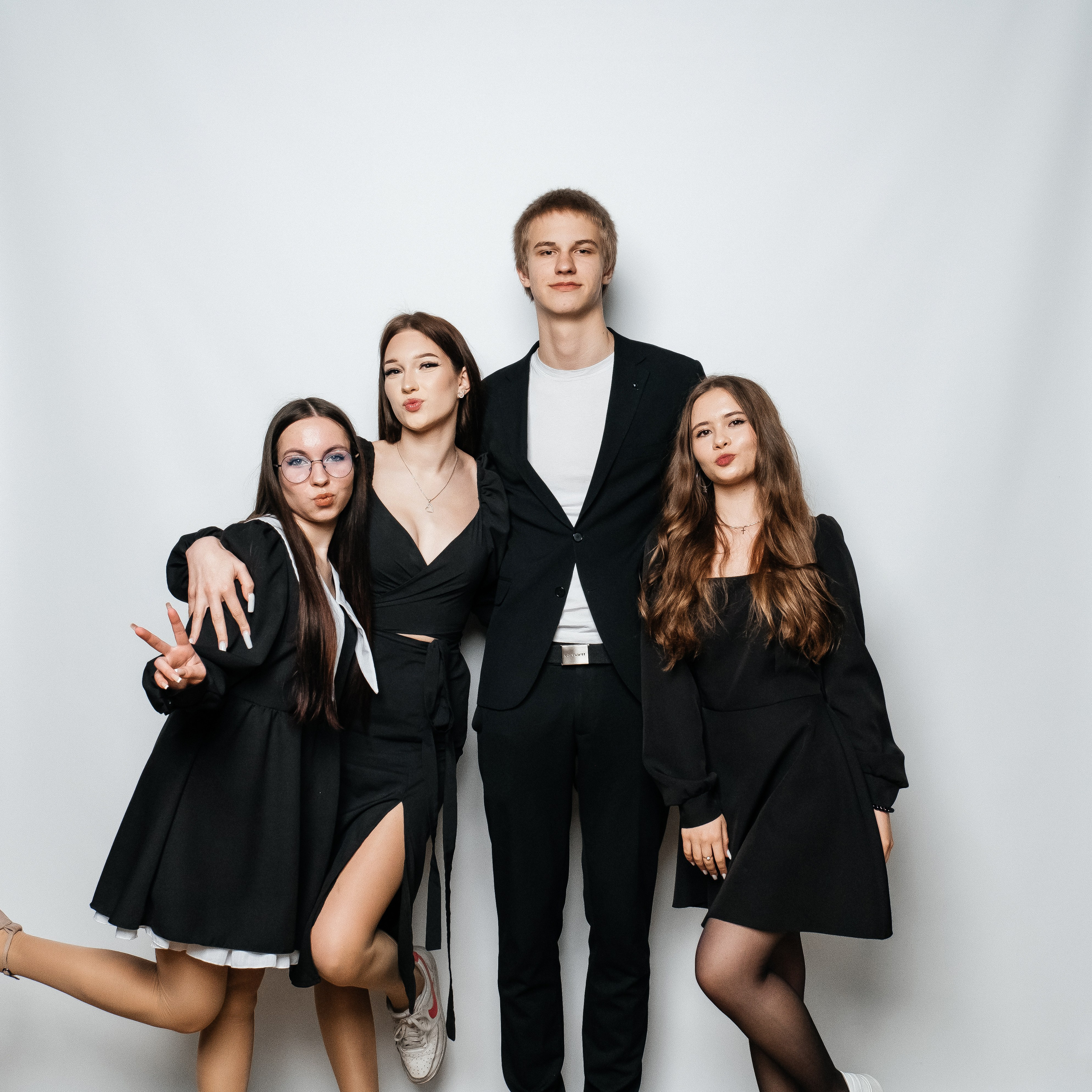 ПОРТФОЛІО. Випускні альбоми SCHOOL PHOTO BOOK