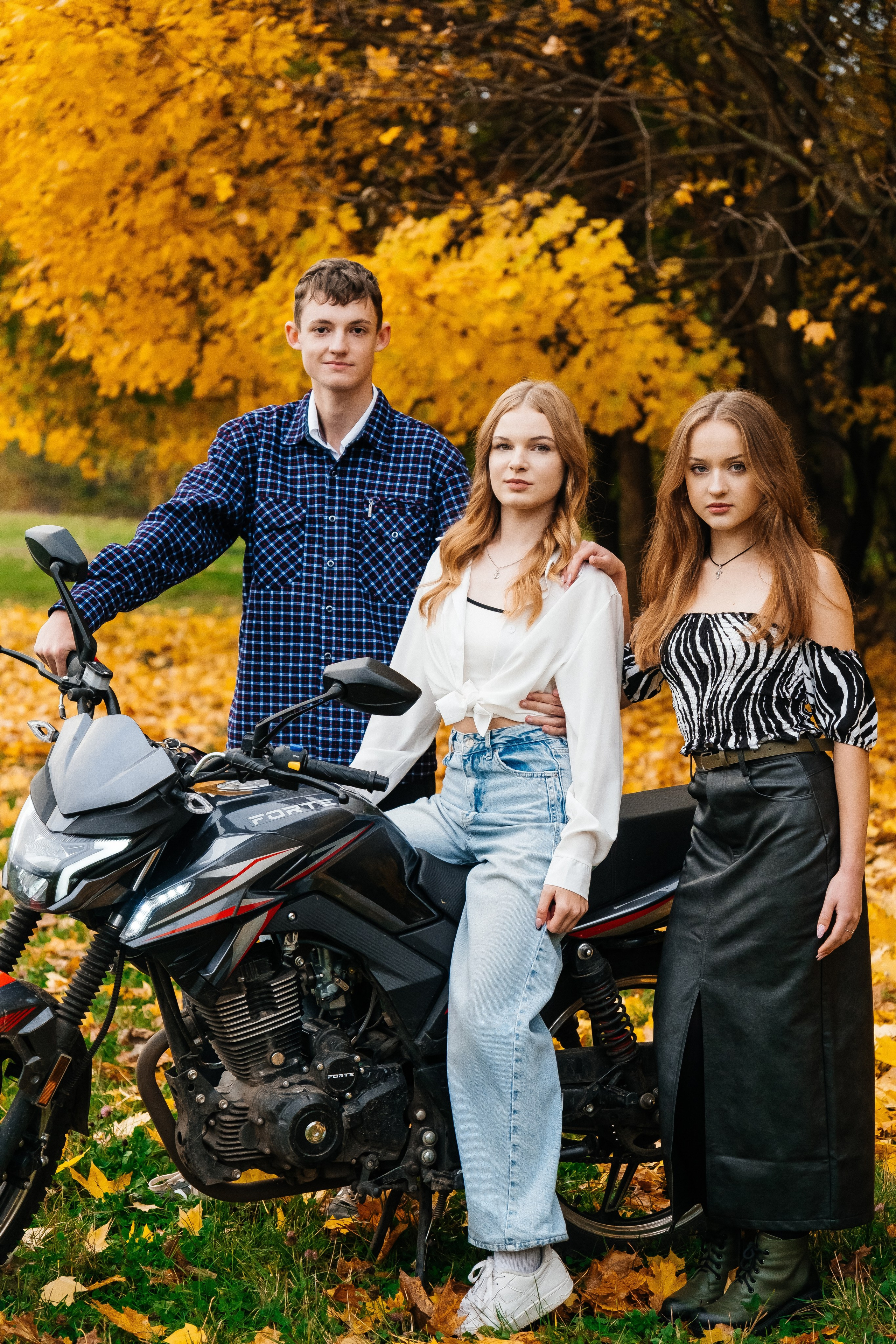 Випускні альбоми Вінниця та область | SCHOOL PHOTO BOOK