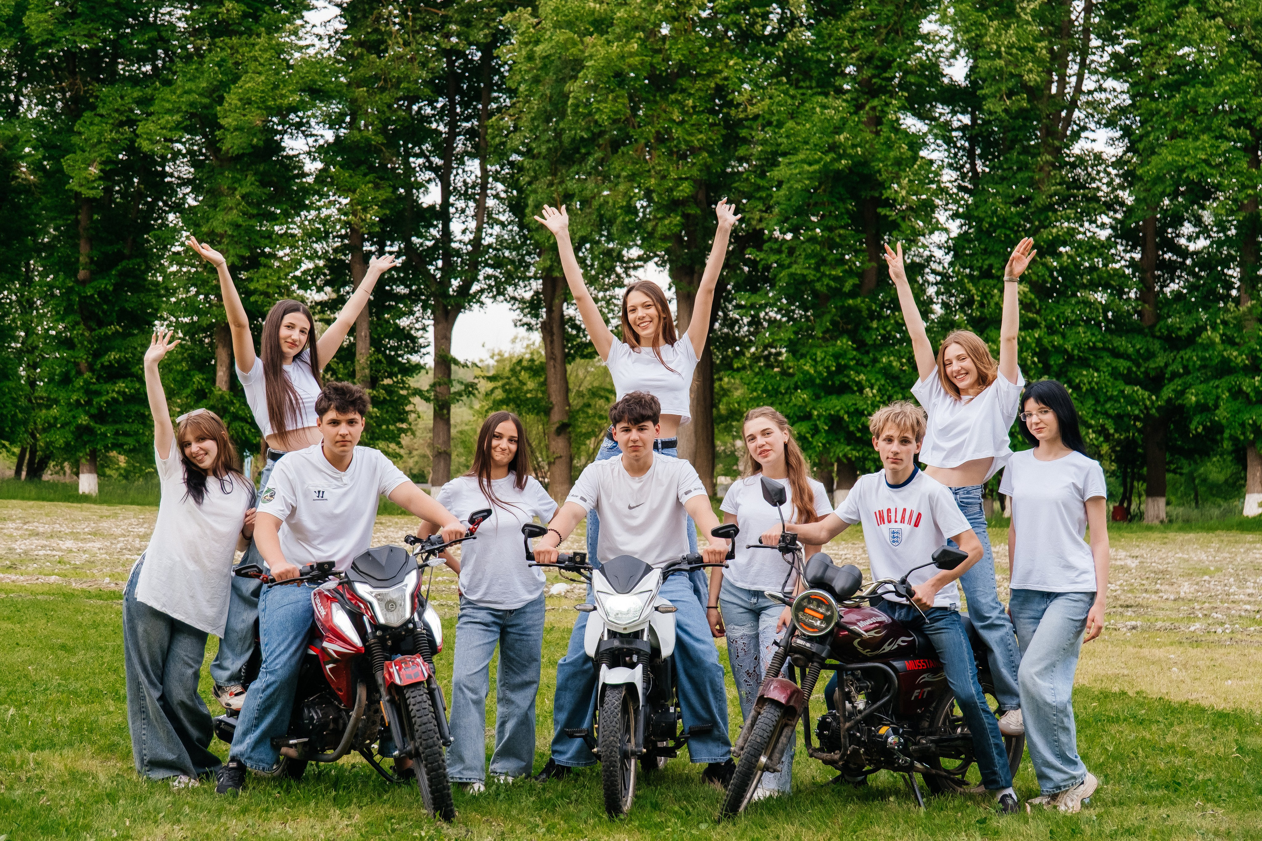 Випускні альбоми Вінниця та область | SCHOOL PHOTO BOOK