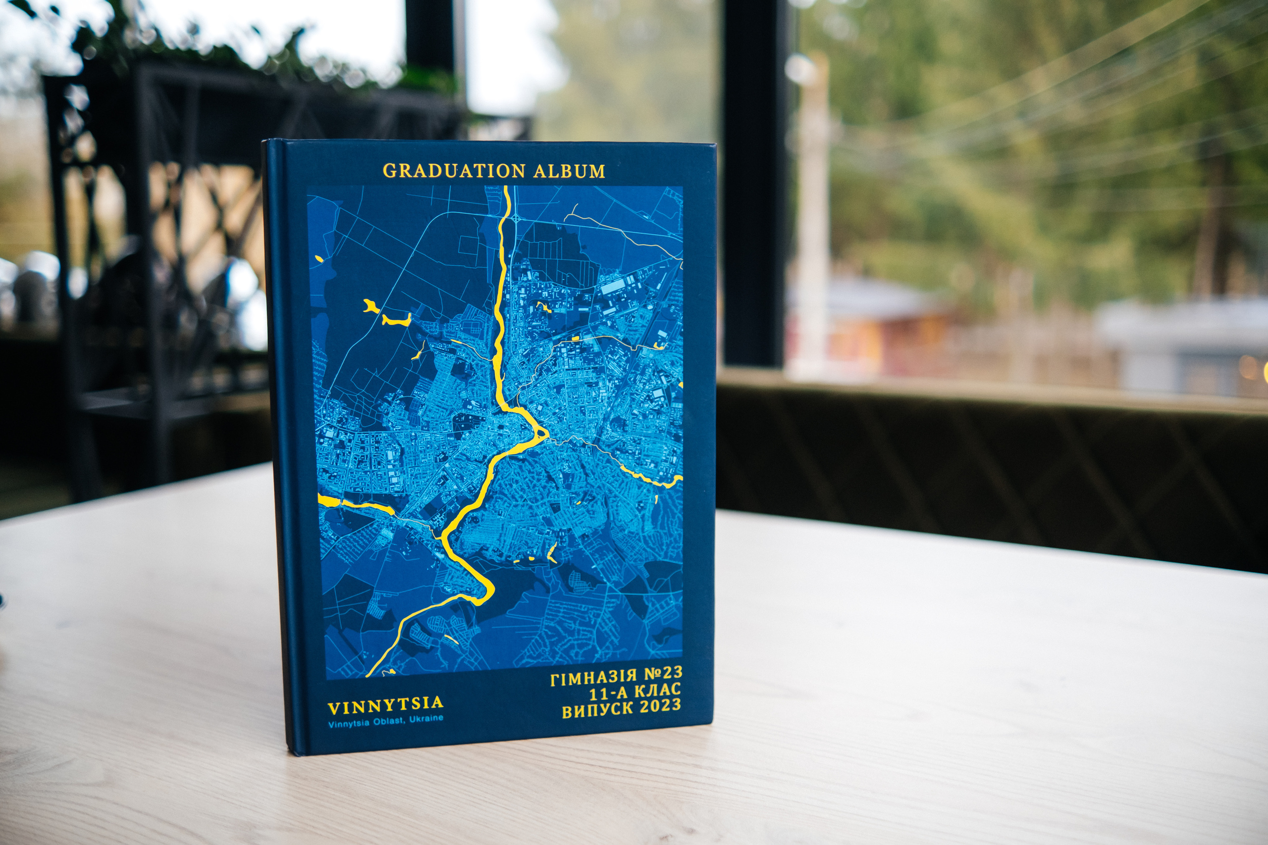 Альбом Преміум. Випускні альбоми SCHOOL PHOTO BOOK