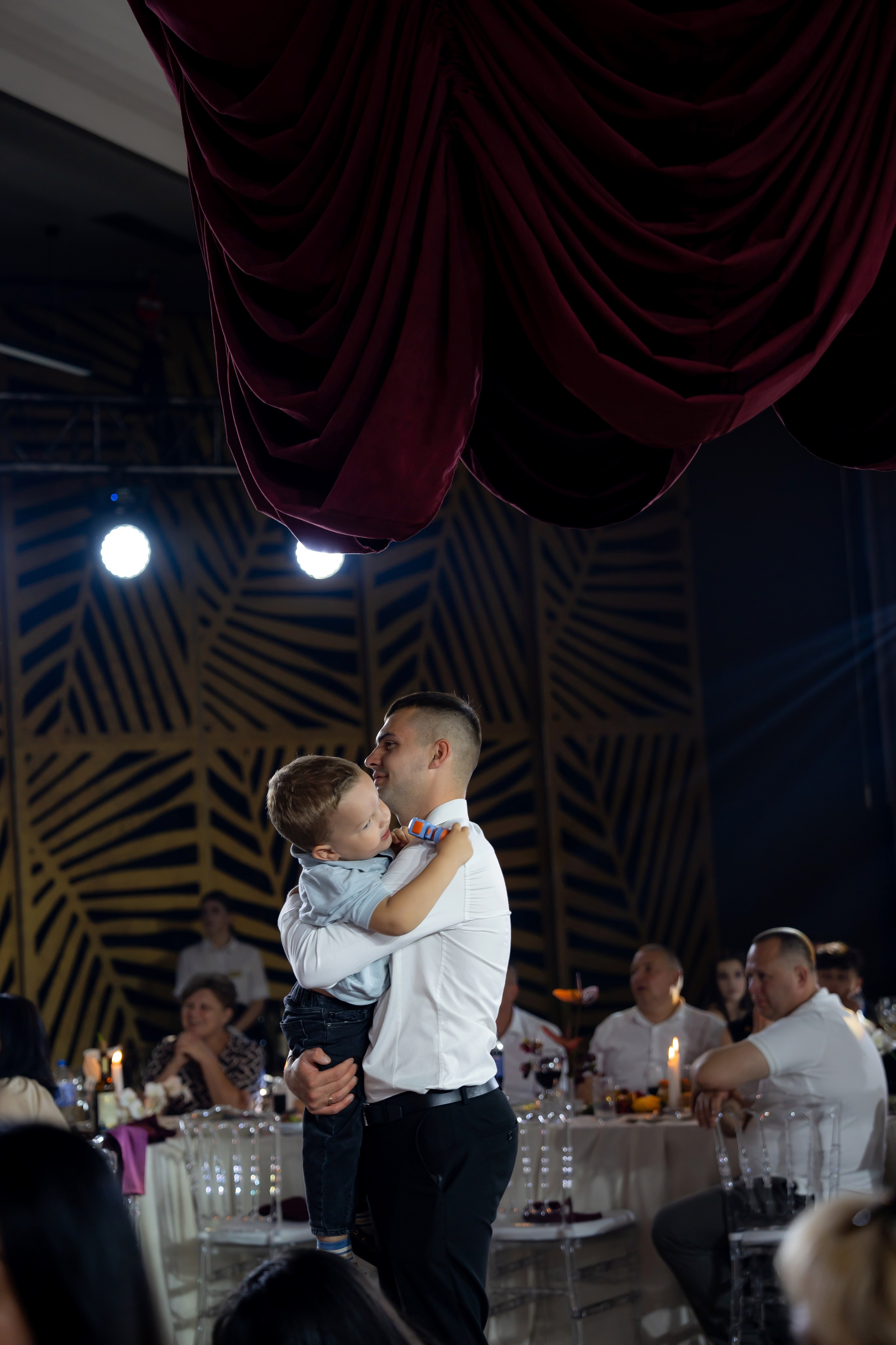 Ірина & Назар. Весільний фотограф Львів Софія Крайник