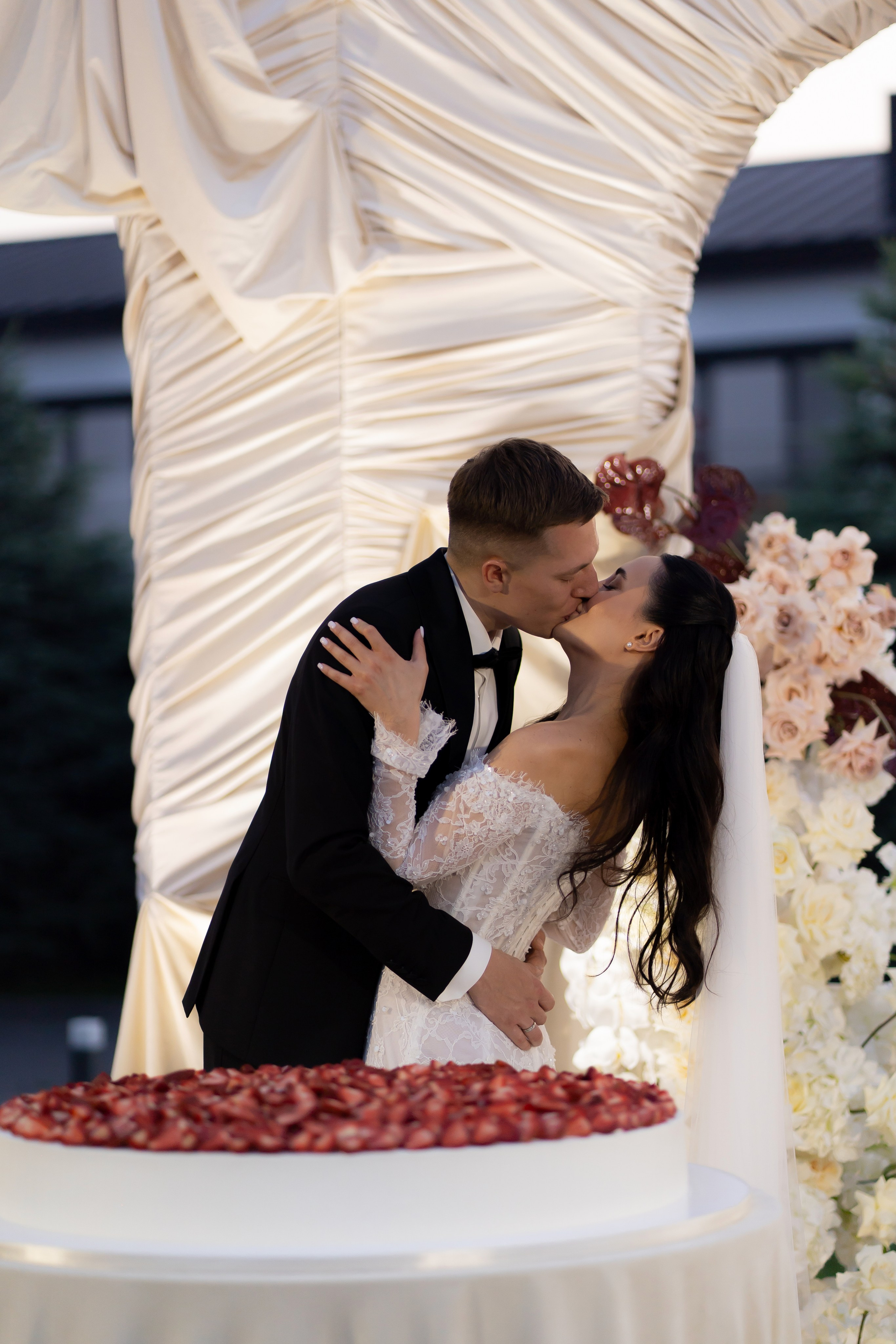 Ірина & Назар. Весільний фотограф Львів Софія Крайник