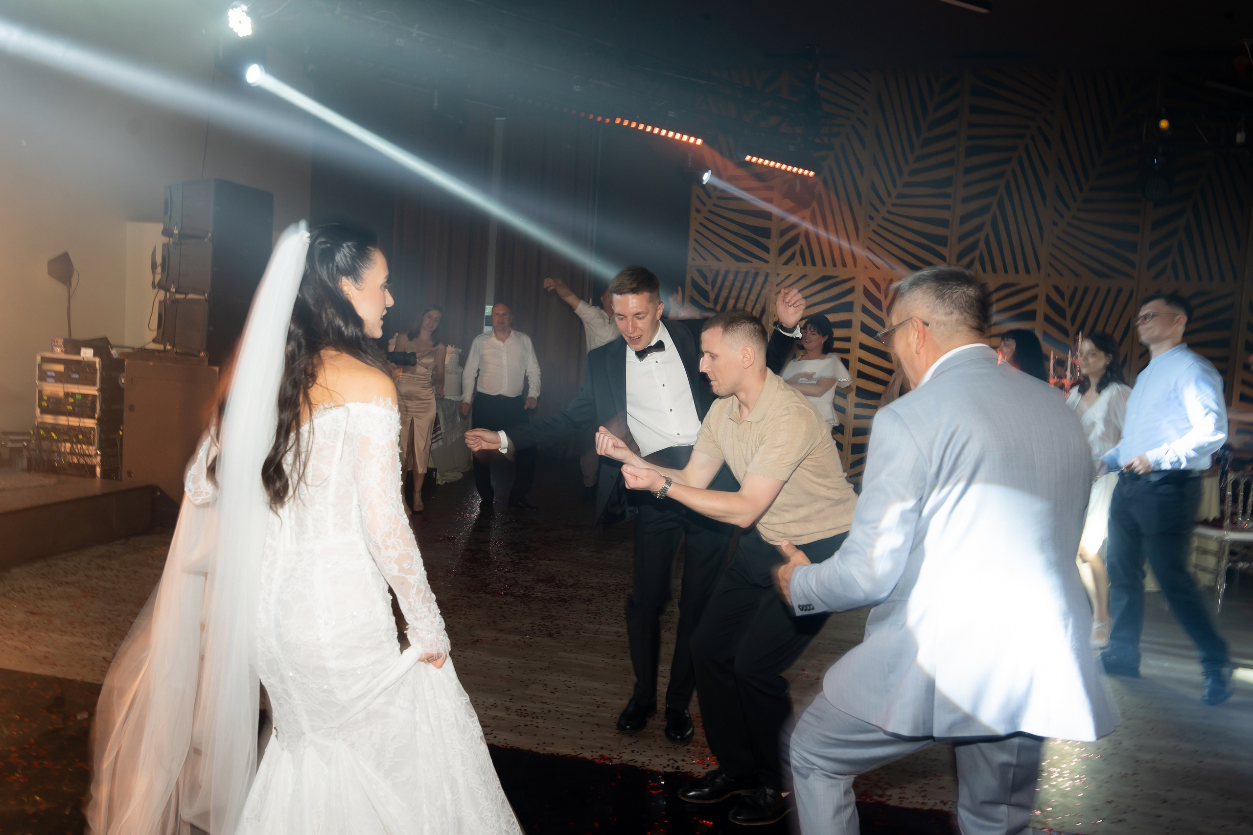 Ірина & Назар. Весільний фотограф Львів Софія Крайник