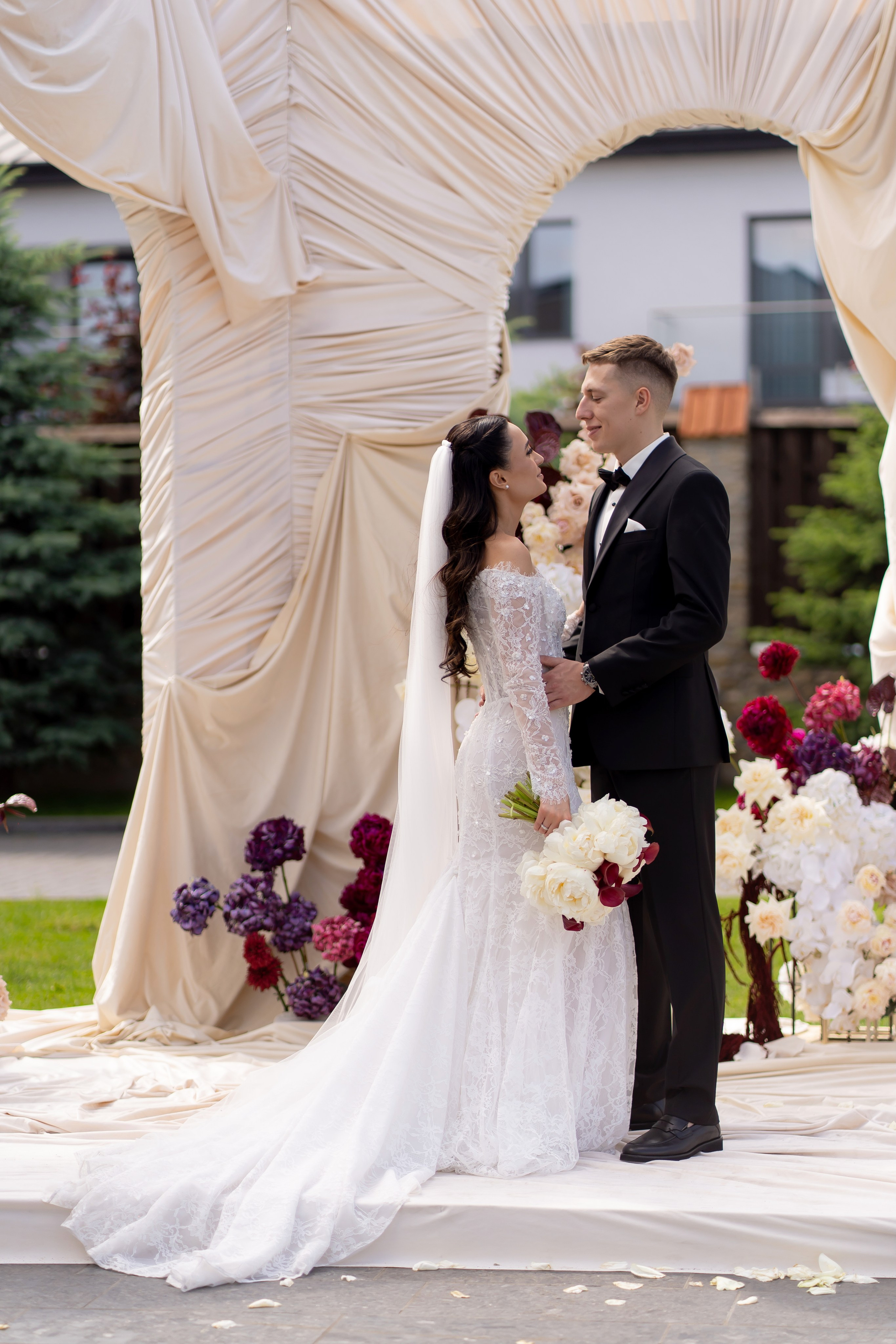 Ірина & Назар. Весільний фотограф Львів Софія Крайник