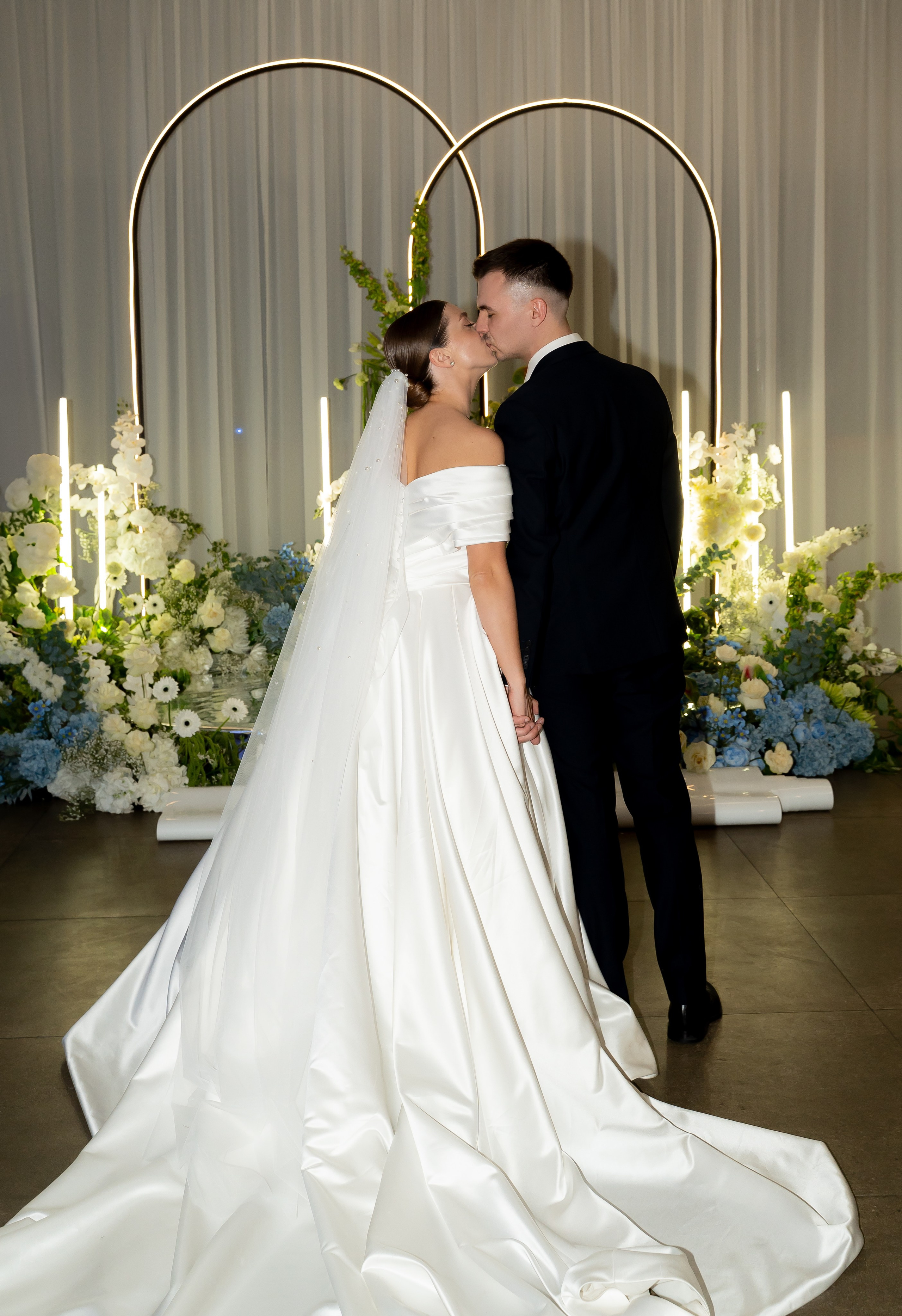 Анонс Ангеліна & Роман. Весільний фотограф Львів Софія Крайник