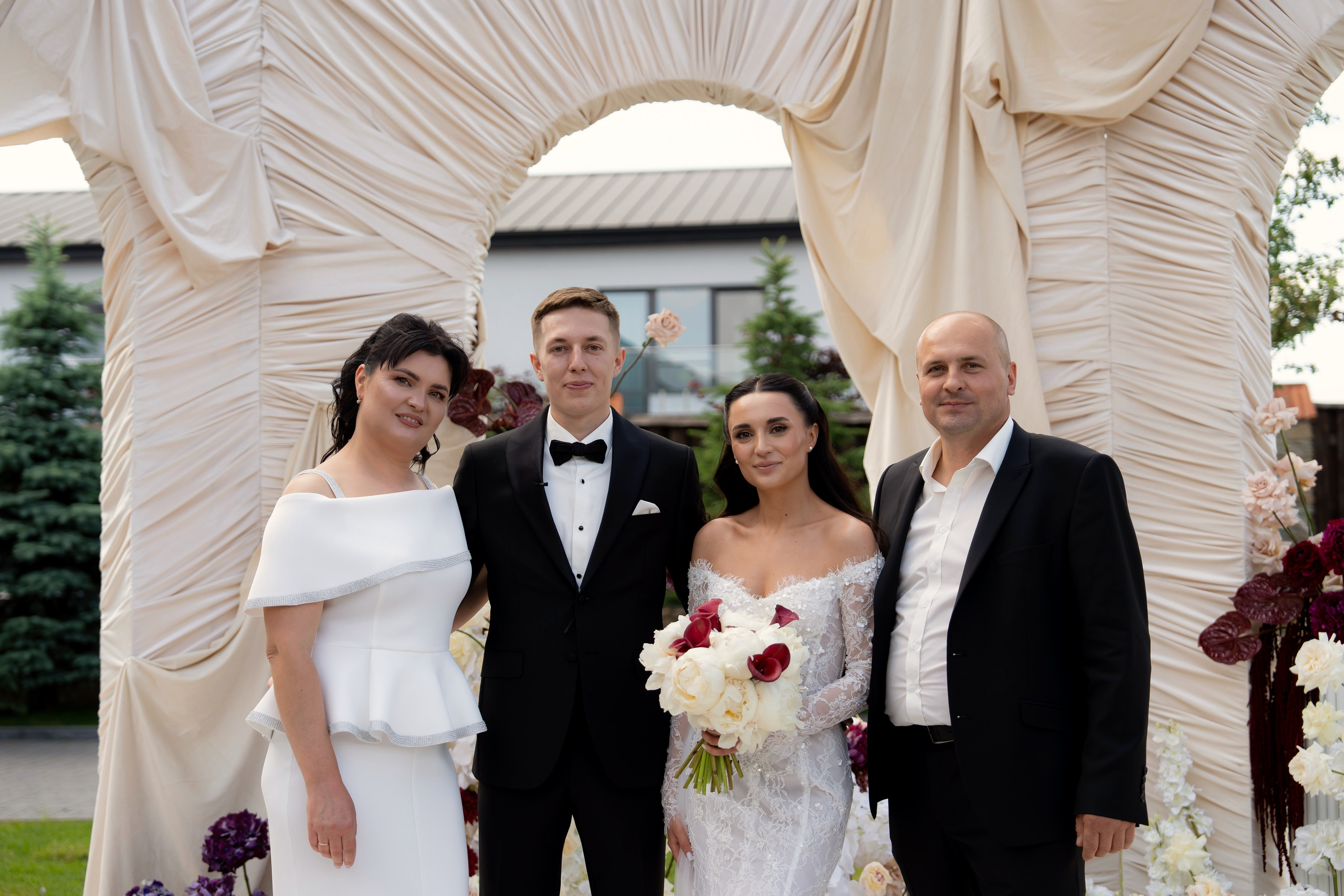 Ірина & Назар. Весільний фотограф Львів Софія Крайник