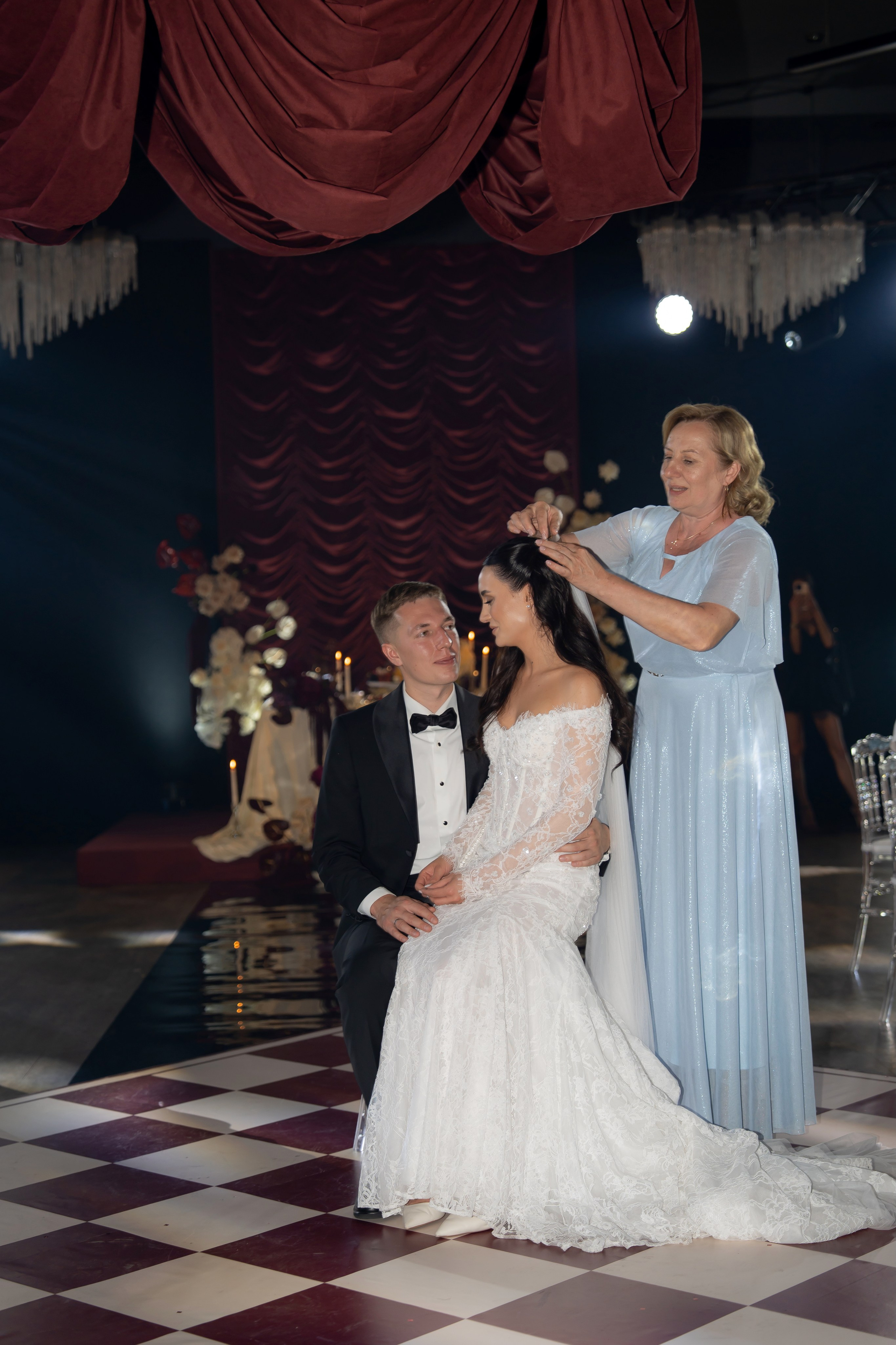 Ірина & Назар. Весільний фотограф Львів Софія Крайник