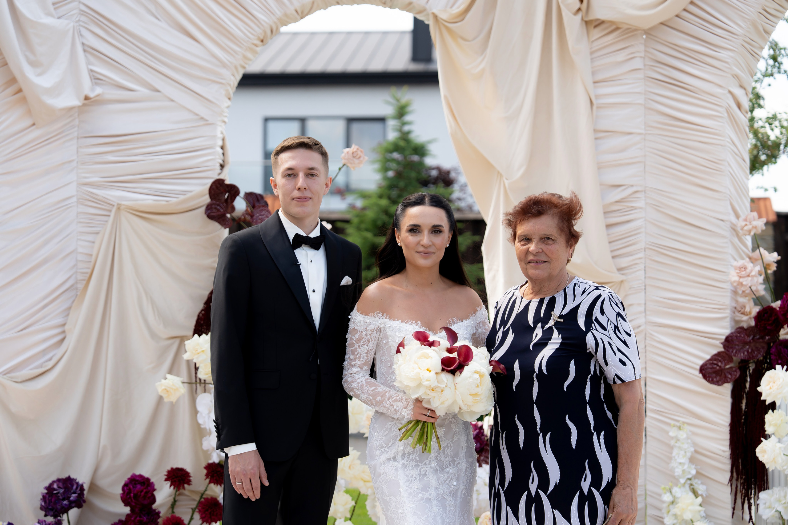 Ірина & Назар. Весільний фотограф Львів Софія Крайник