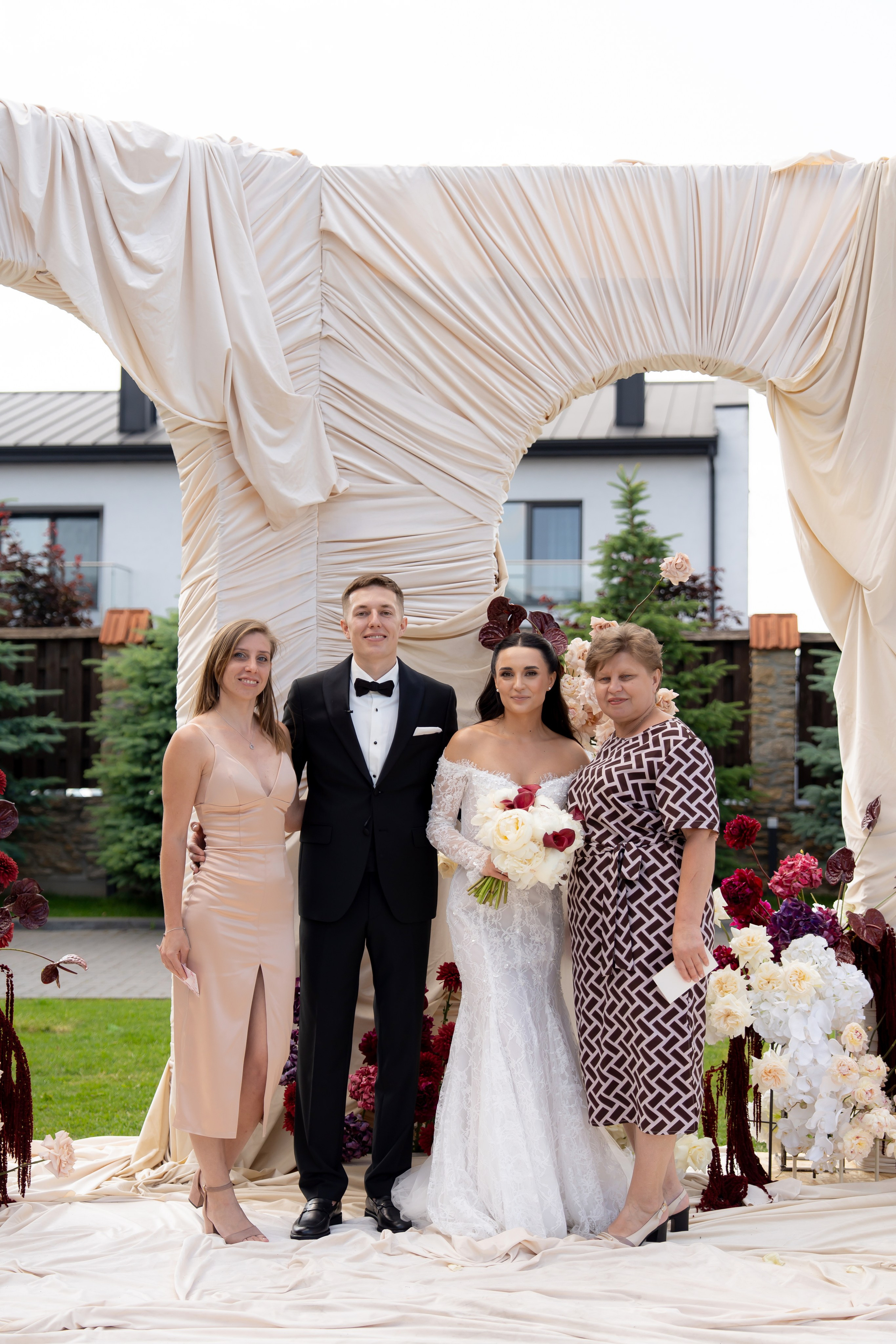 Ірина & Назар. Весільний фотограф Львів Софія Крайник