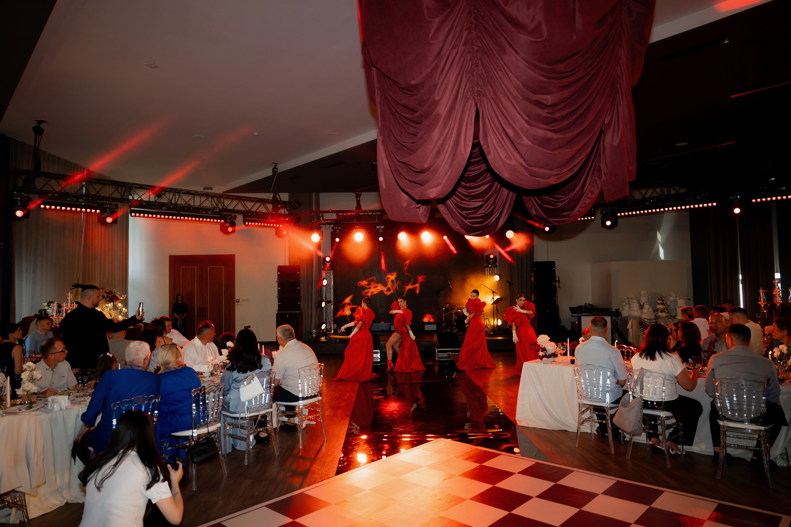 Ірина & Назар. Весільний фотограф Львів Софія Крайник