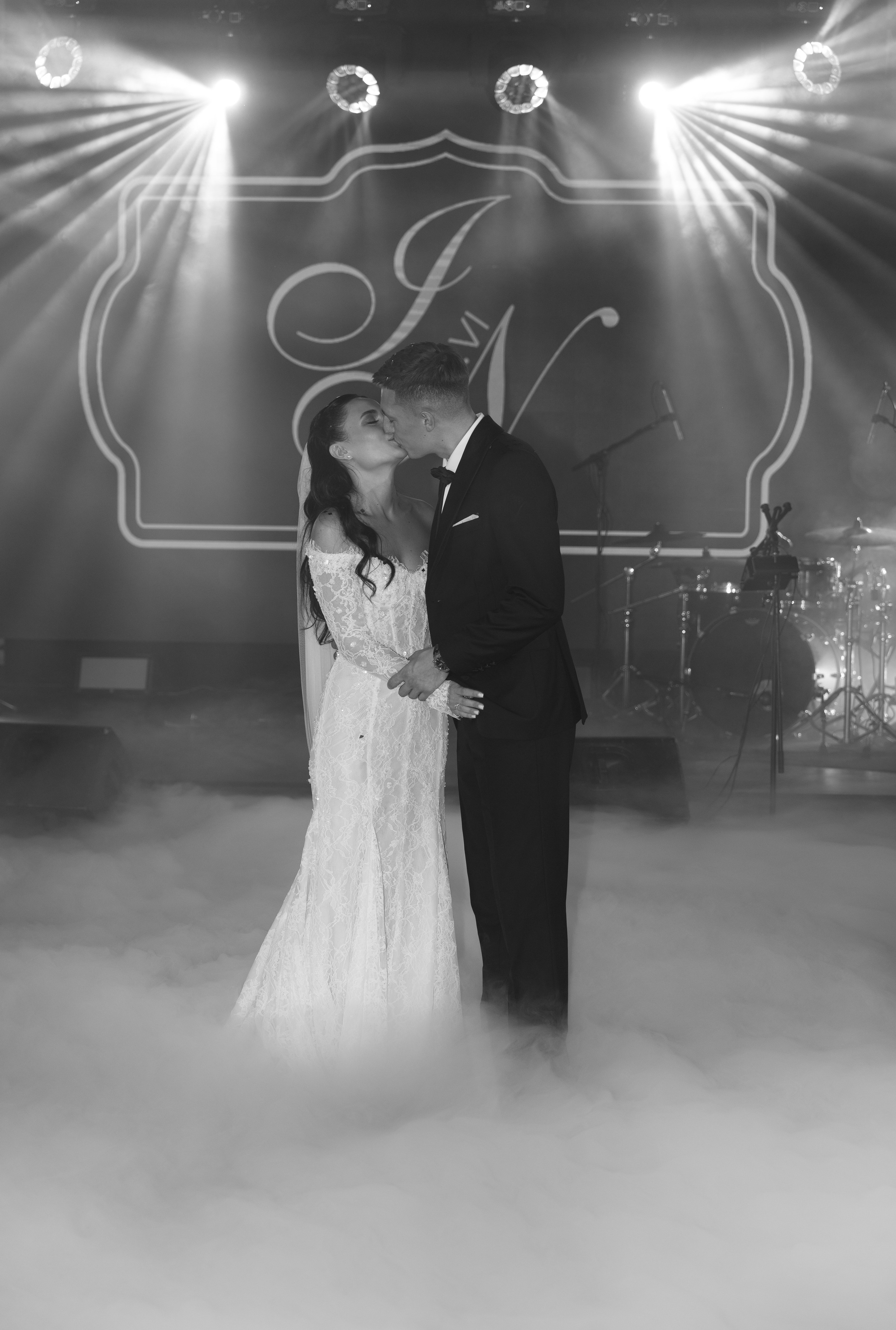 Ірина & Назар. Весільний фотограф Львів Софія Крайник