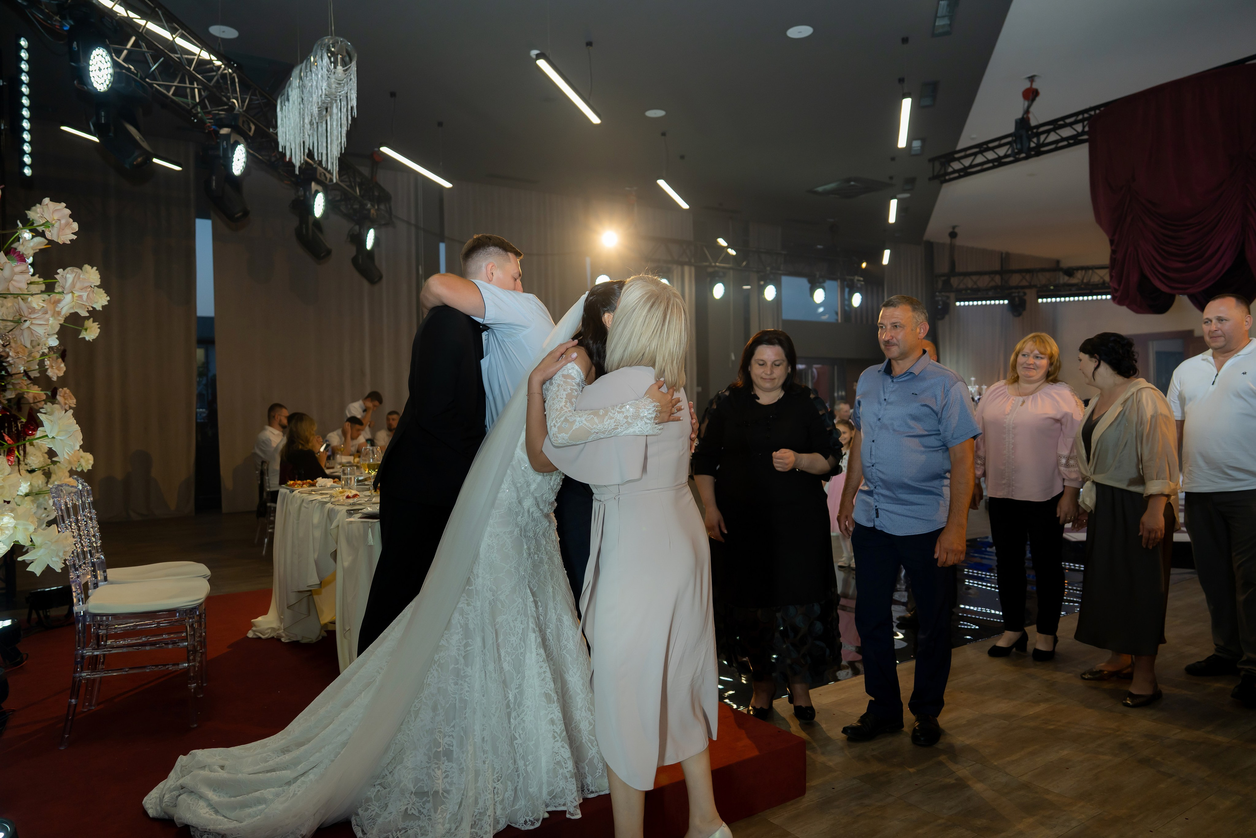 Ірина & Назар. Весільний фотограф Львів Софія Крайник