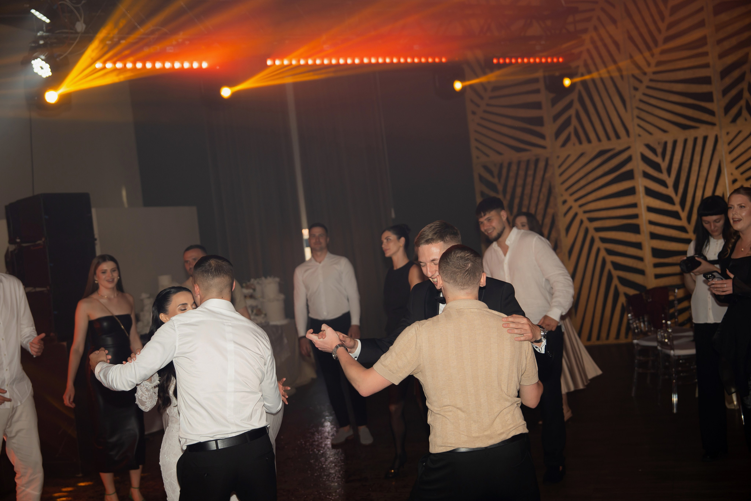 Ірина & Назар. Весільний фотограф Львів Софія Крайник