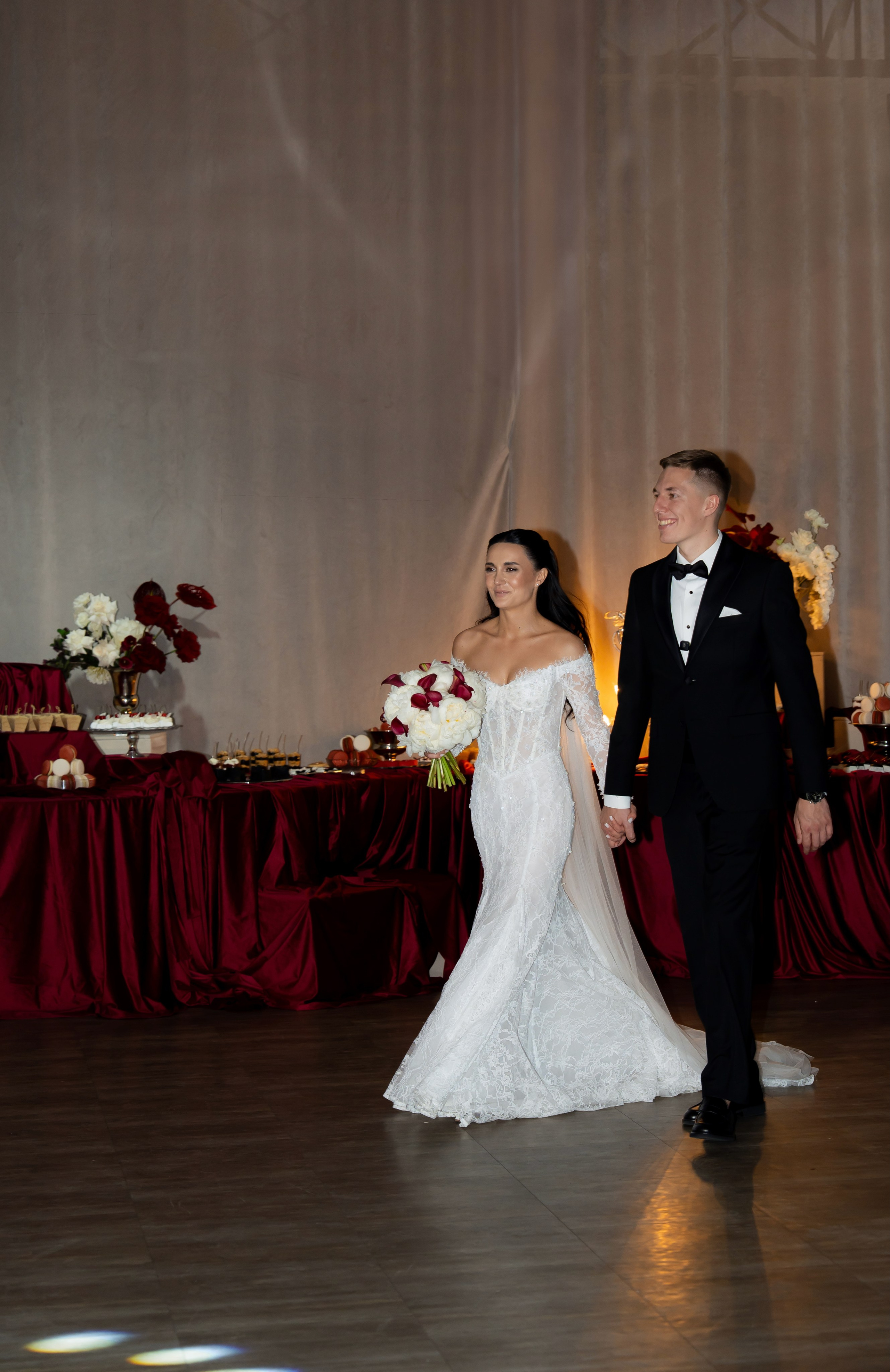 Ірина & Назар. Весільний фотограф Львів Софія Крайник