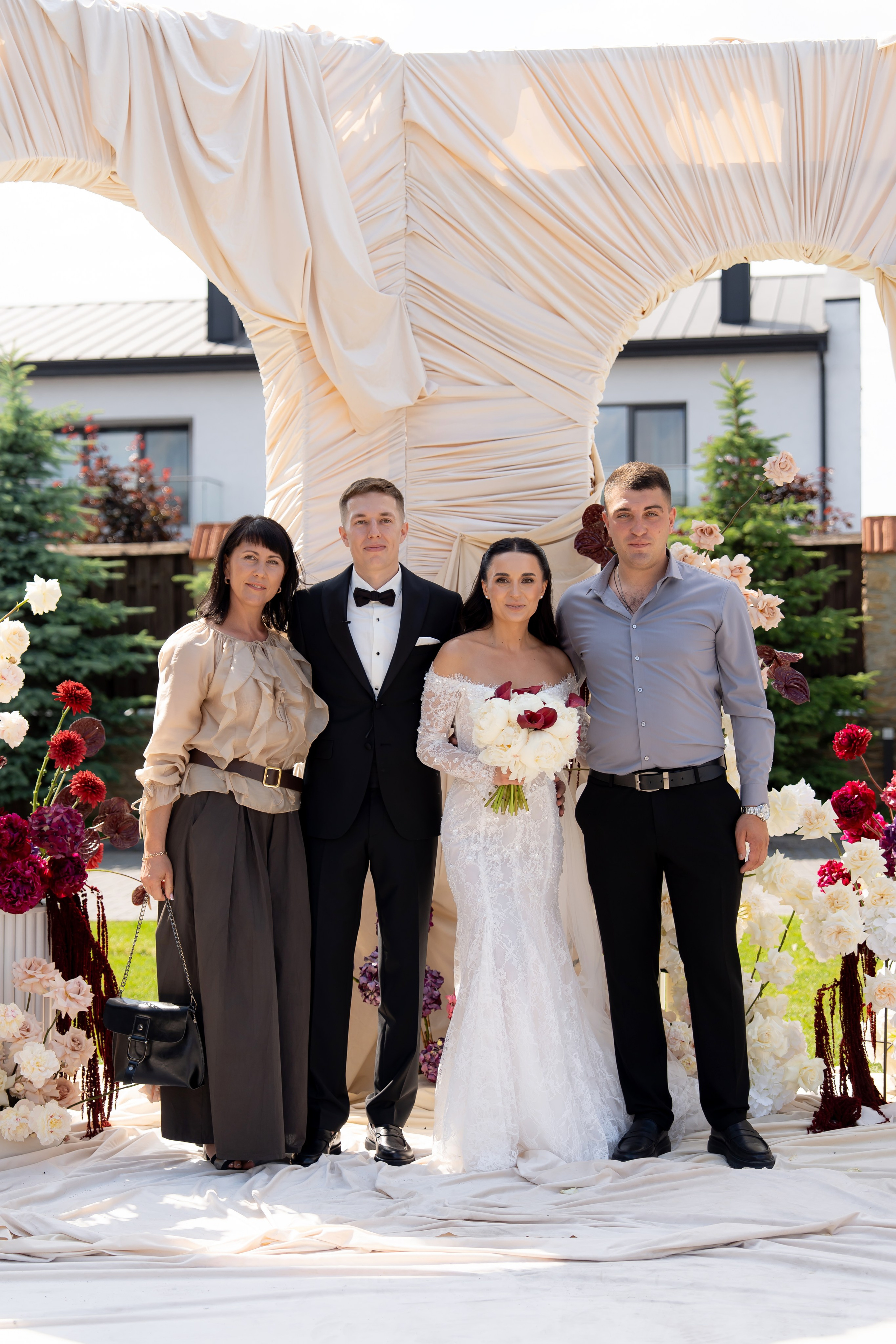 Ірина & Назар. Весільний фотограф Львів Софія Крайник