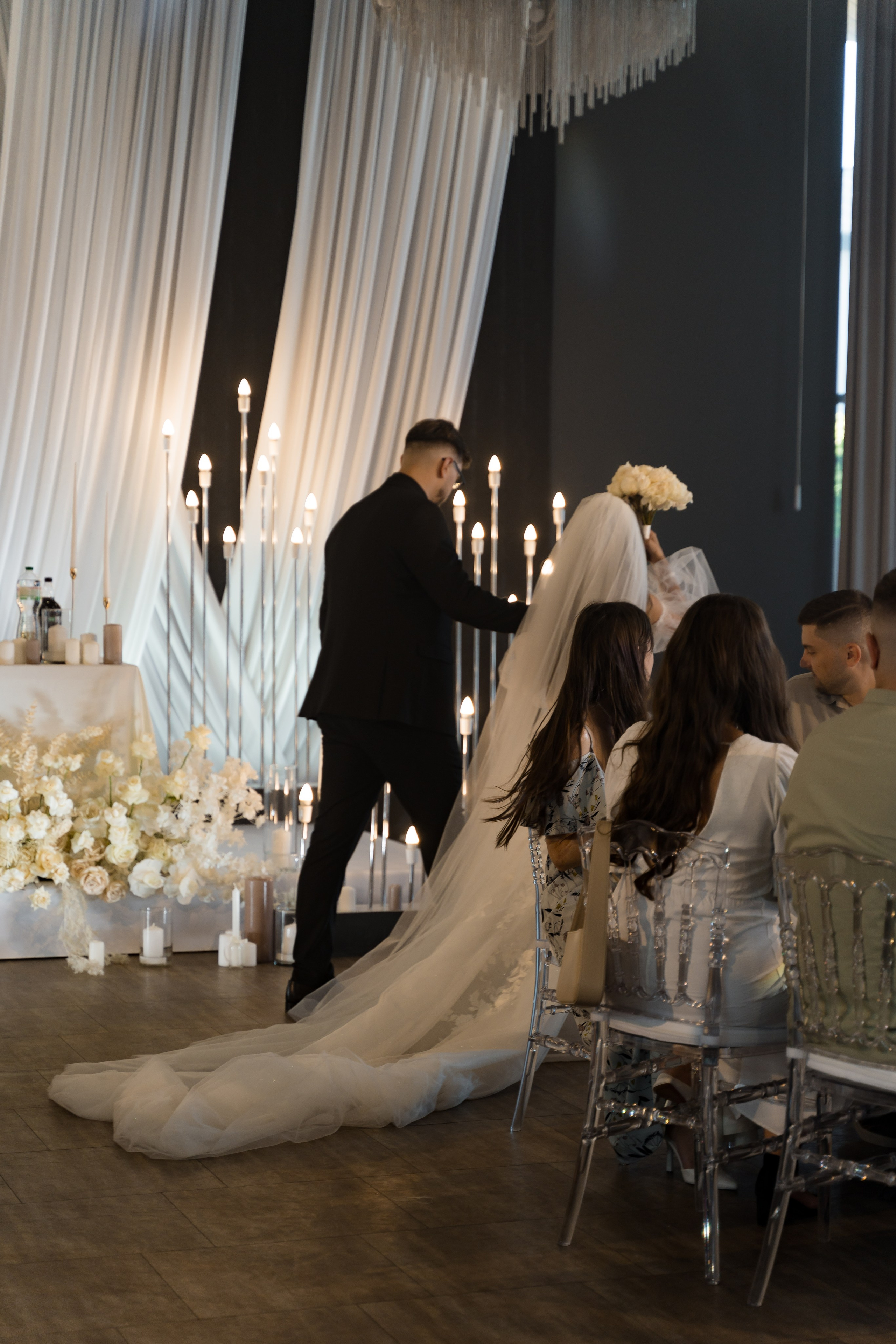 Віталій & Ліліана. Весільний фотограф Львів Софія Крайник