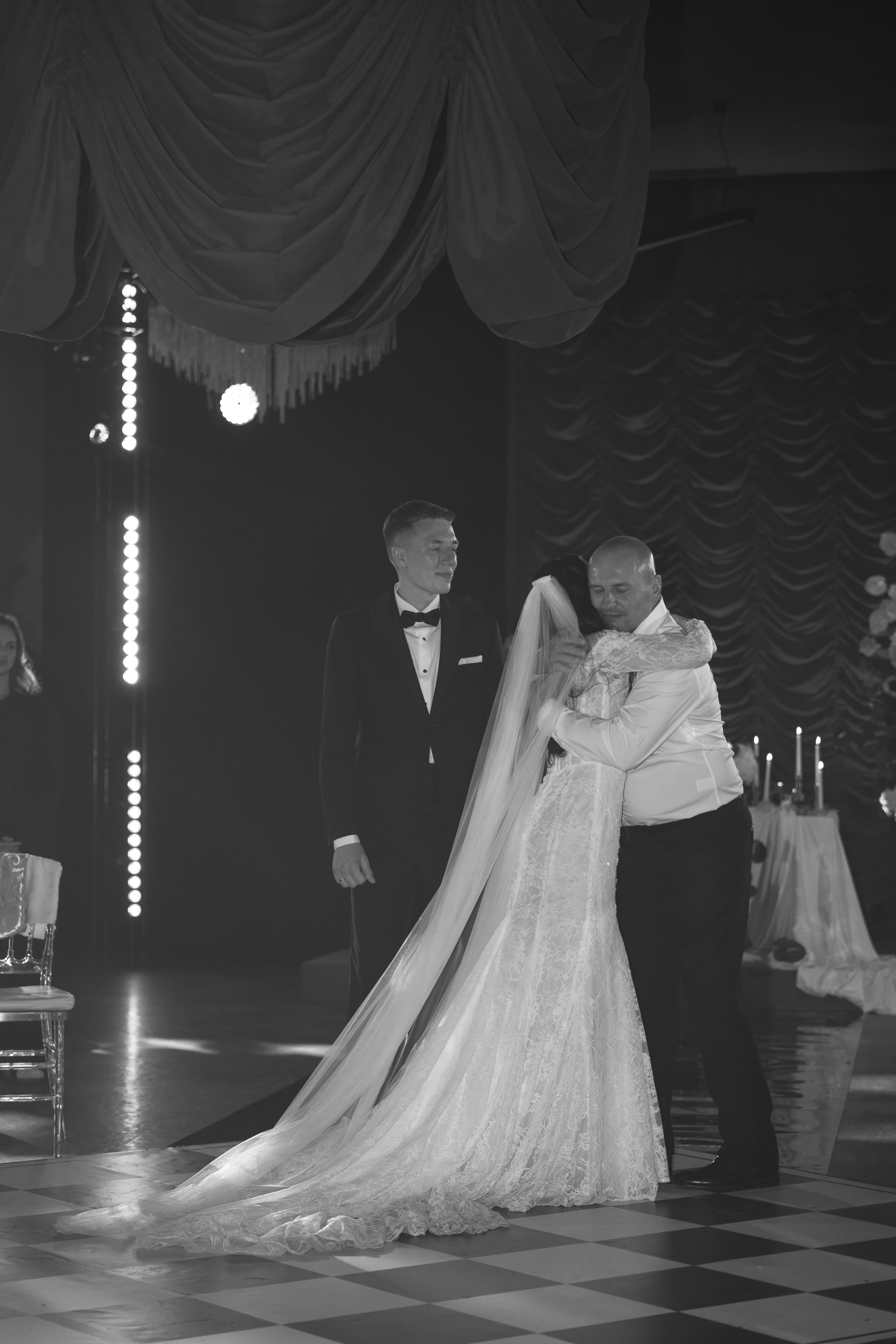 Ірина & Назар. Весільний фотограф Львів Софія Крайник