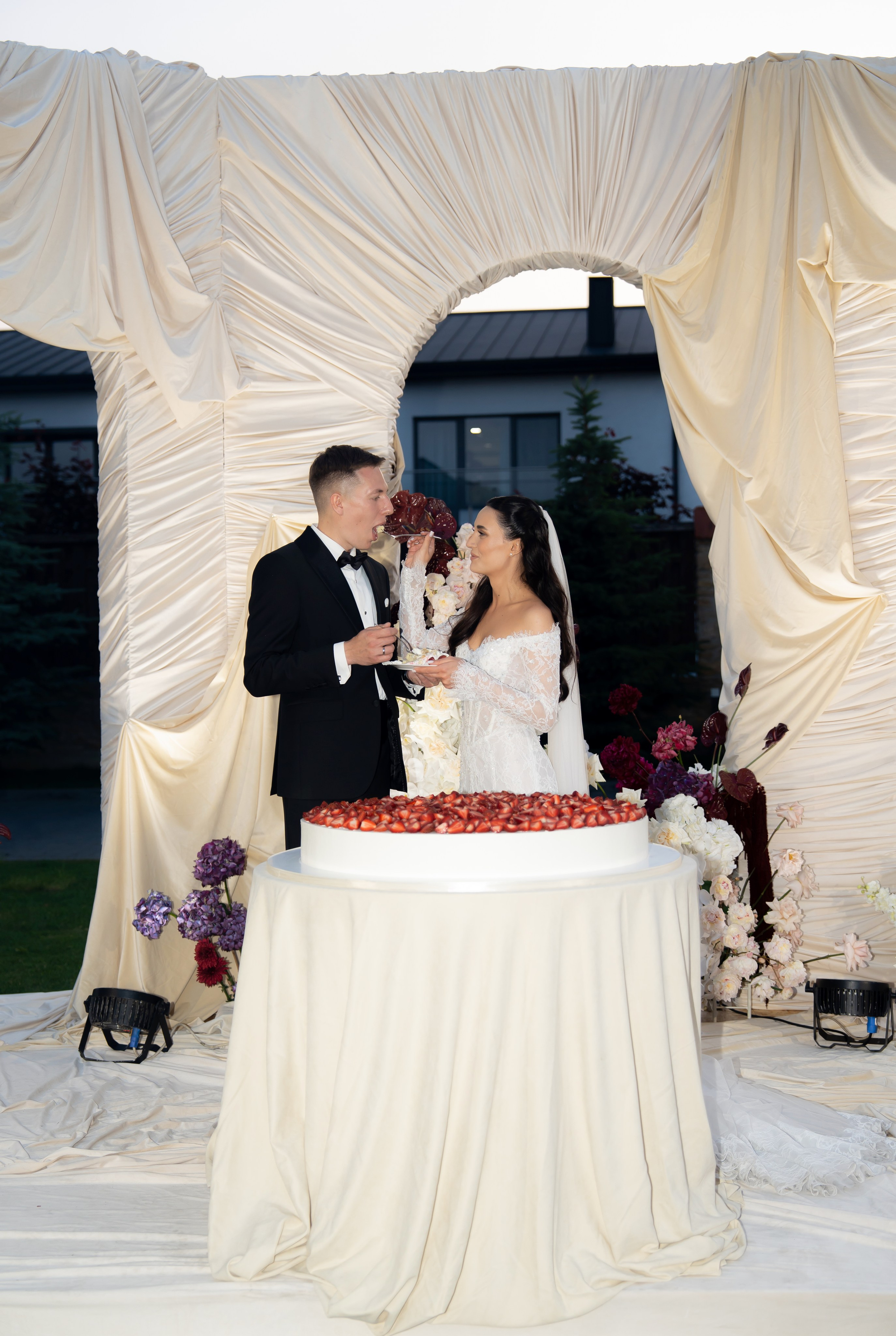 Ірина & Назар. Весільний фотограф Львів Софія Крайник