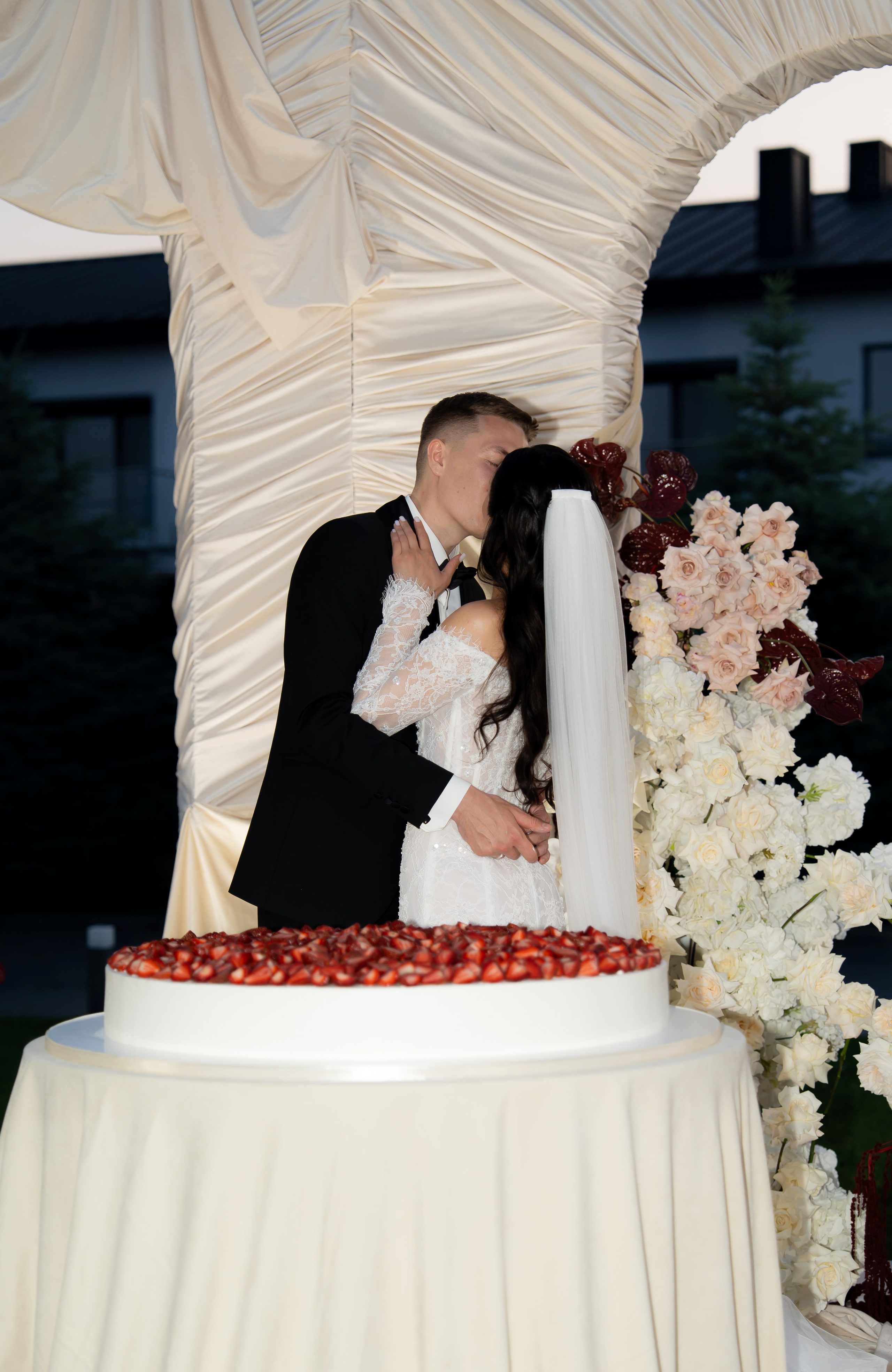 Ірина & Назар. Весільний фотограф Львів Софія Крайник