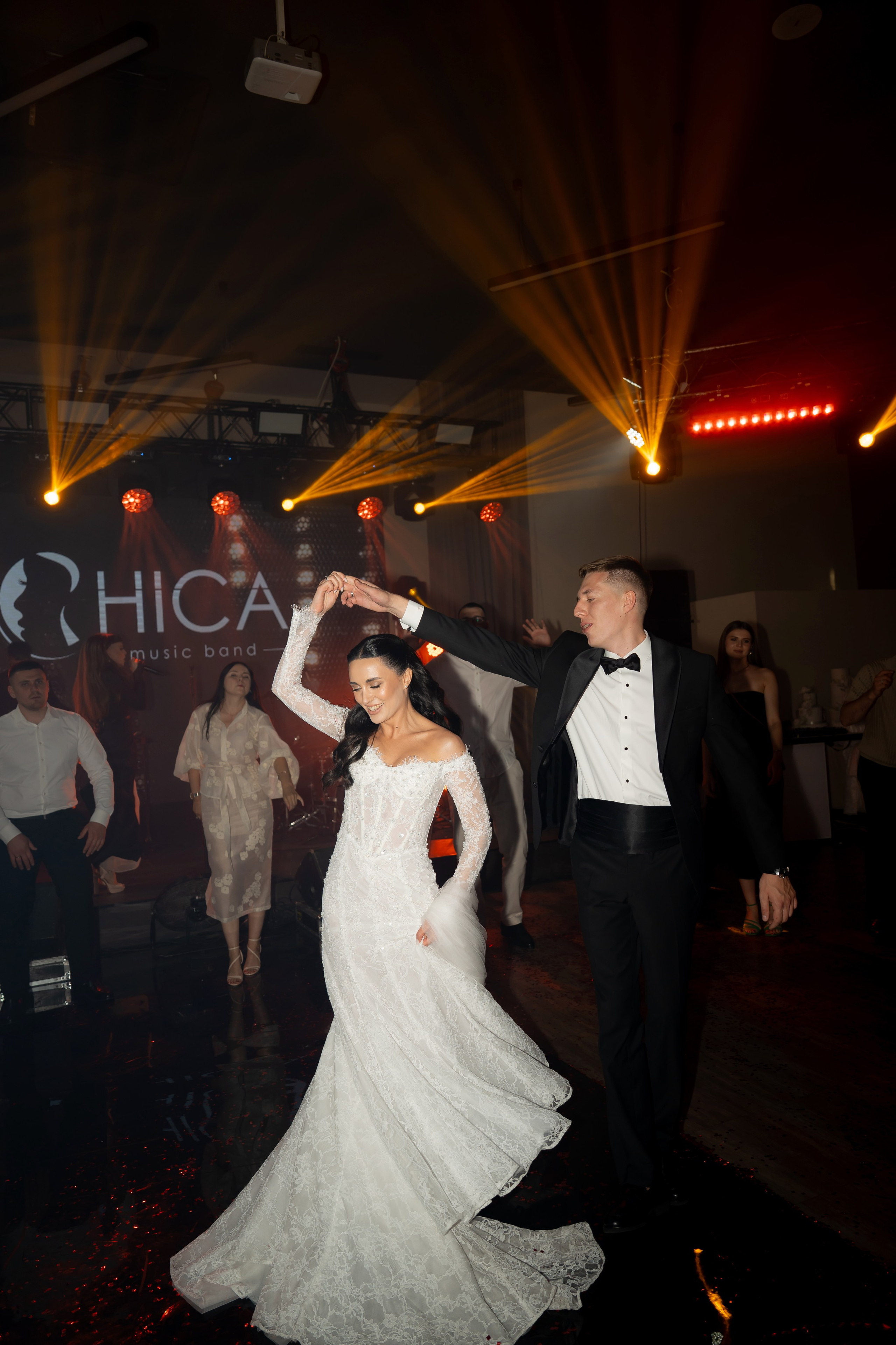 Ірина & Назар. Весільний фотограф Львів Софія Крайник