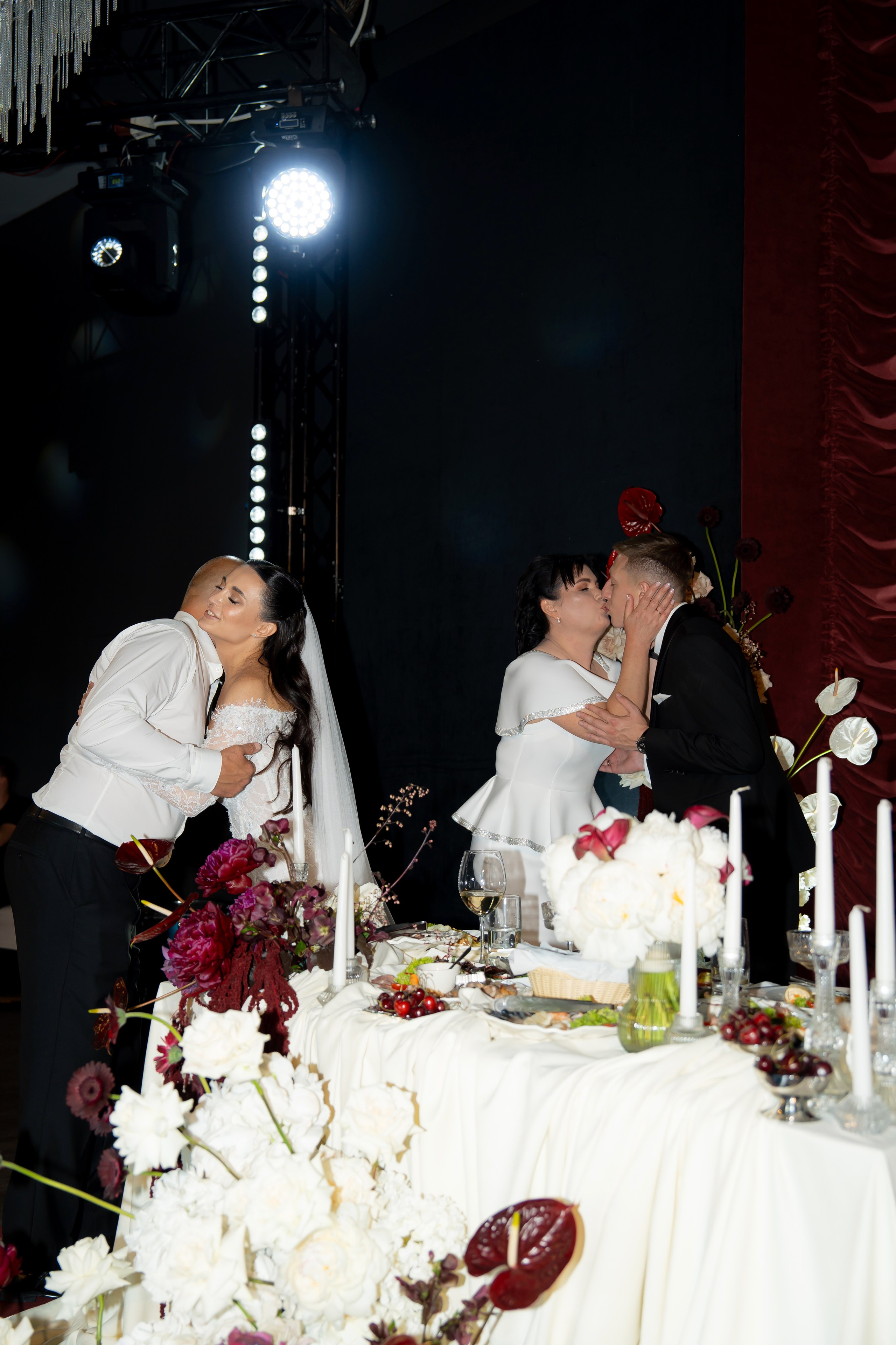 Ірина & Назар. Весільний фотограф Львів Софія Крайник