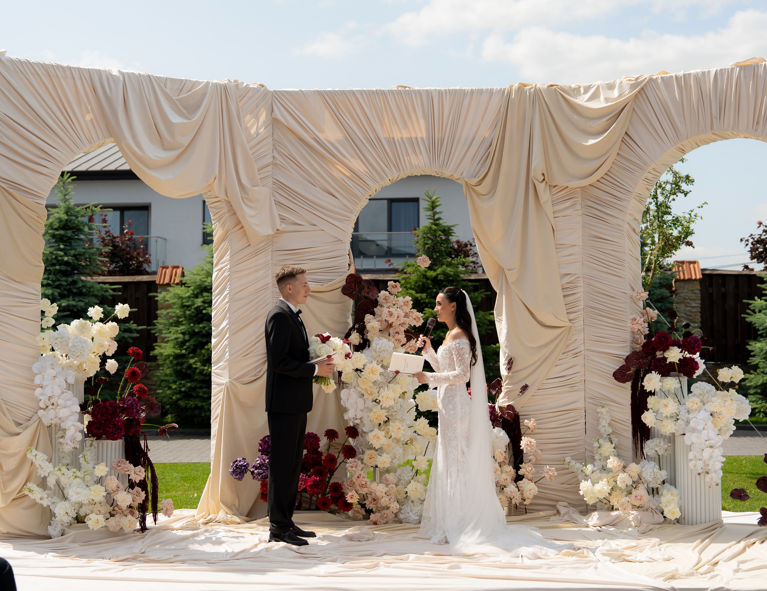 Ірина & Назар. Весільний фотограф Львів Софія Крайник