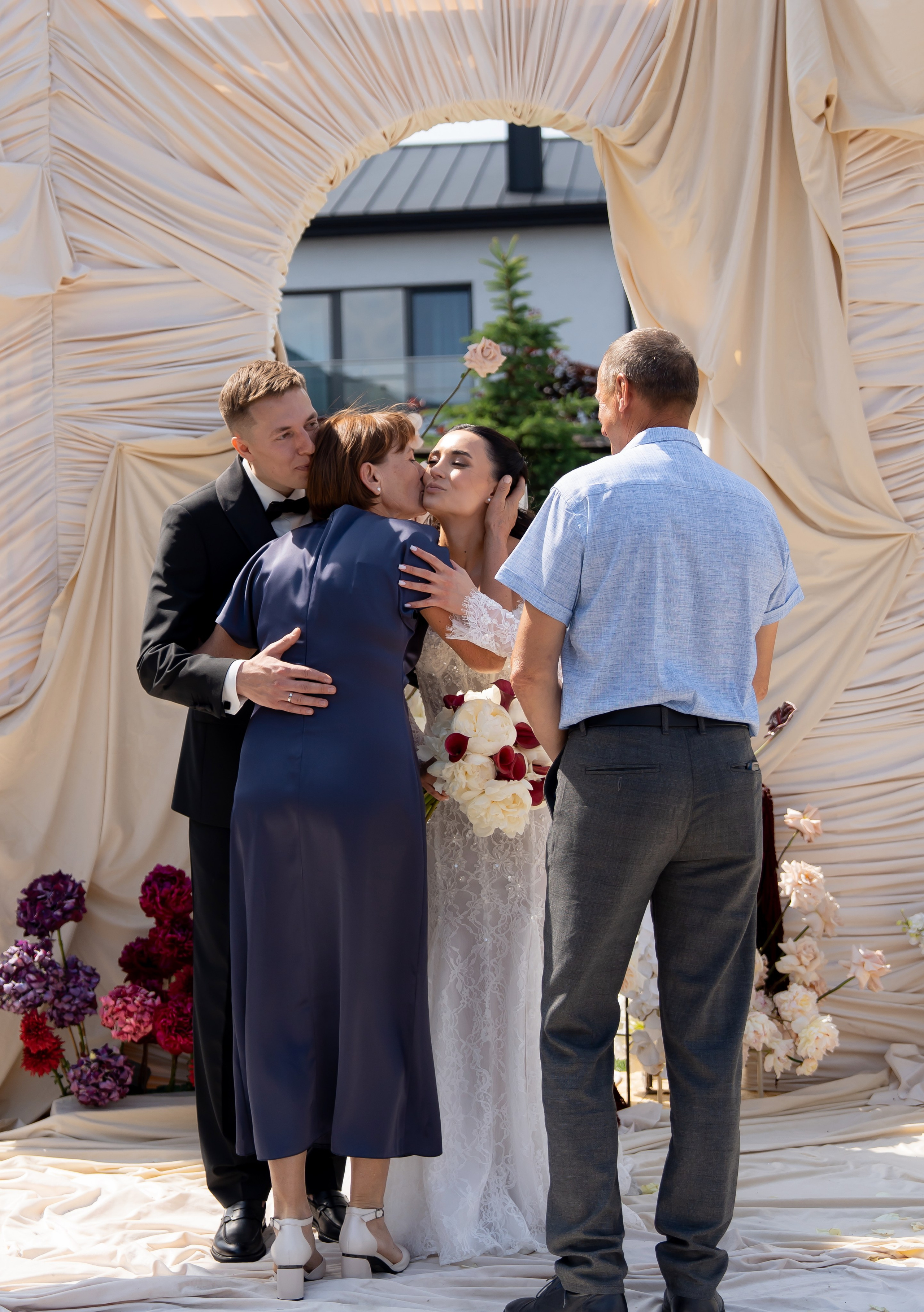 Ірина & Назар. Весільний фотограф Львів Софія Крайник