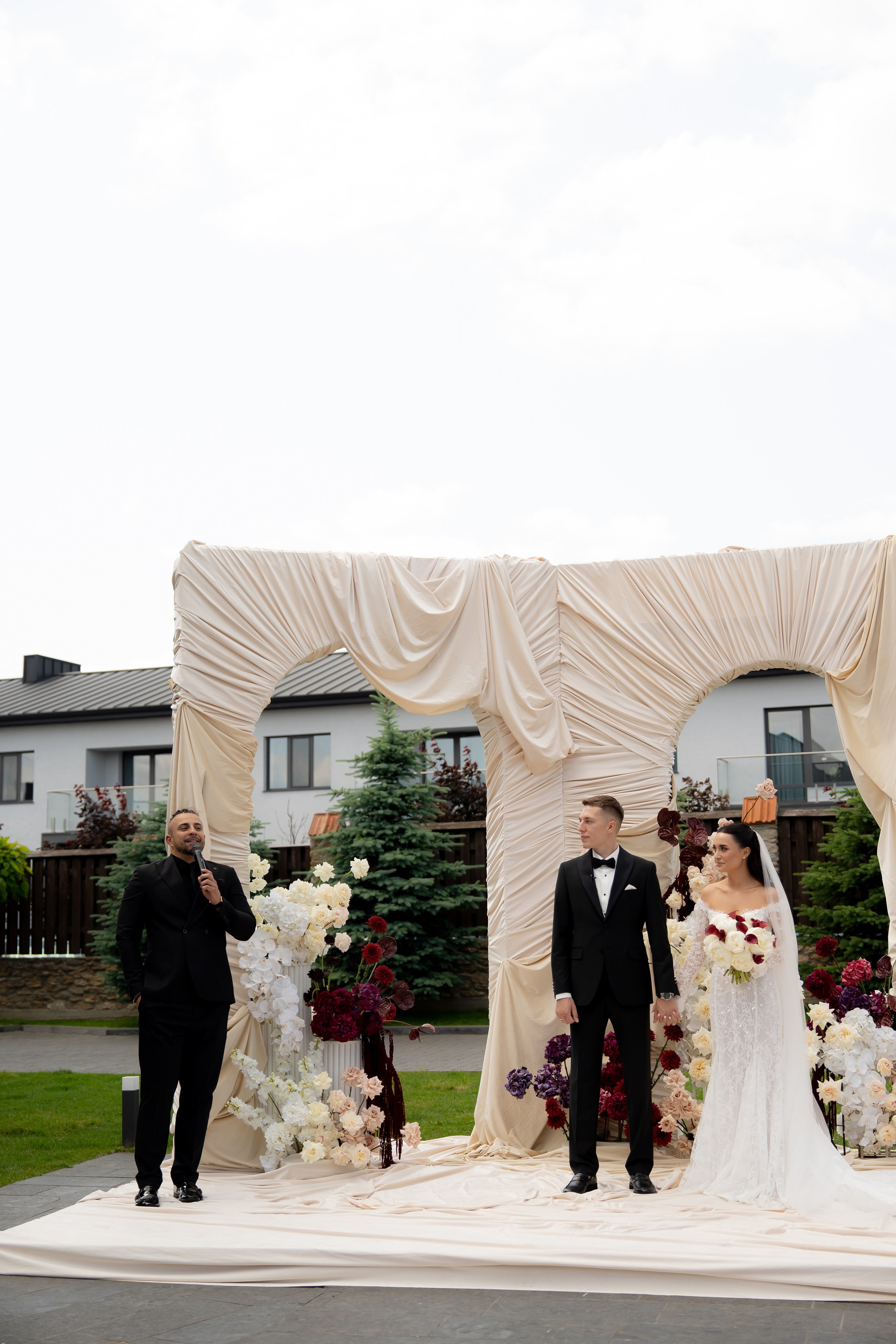 Ірина & Назар. Весільний фотограф Львів Софія Крайник